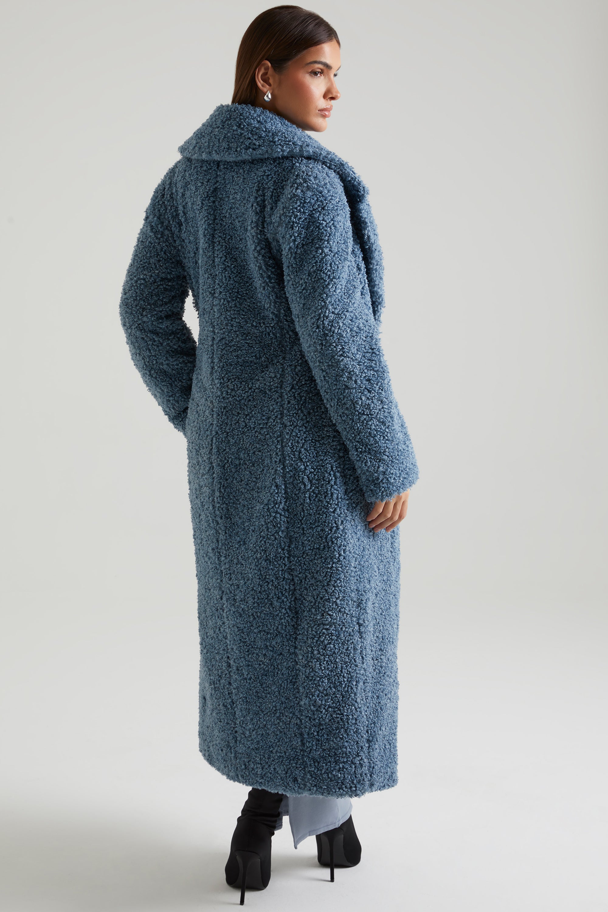 Long Shearling Coat in Blue、mySite、solidvoid