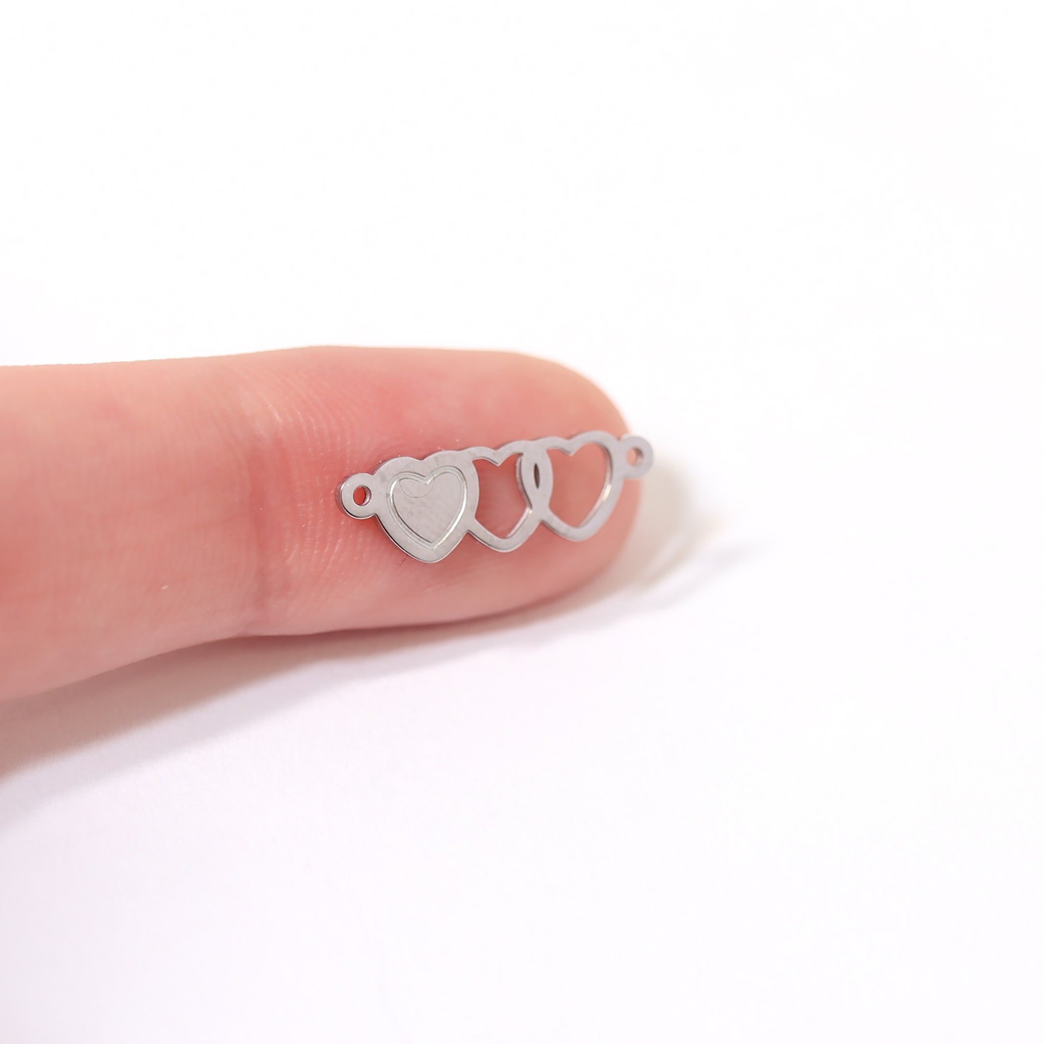 18K Gold PVD Stainless Steel Triple Heart Charm / PDL0080、mySite、dreamappss