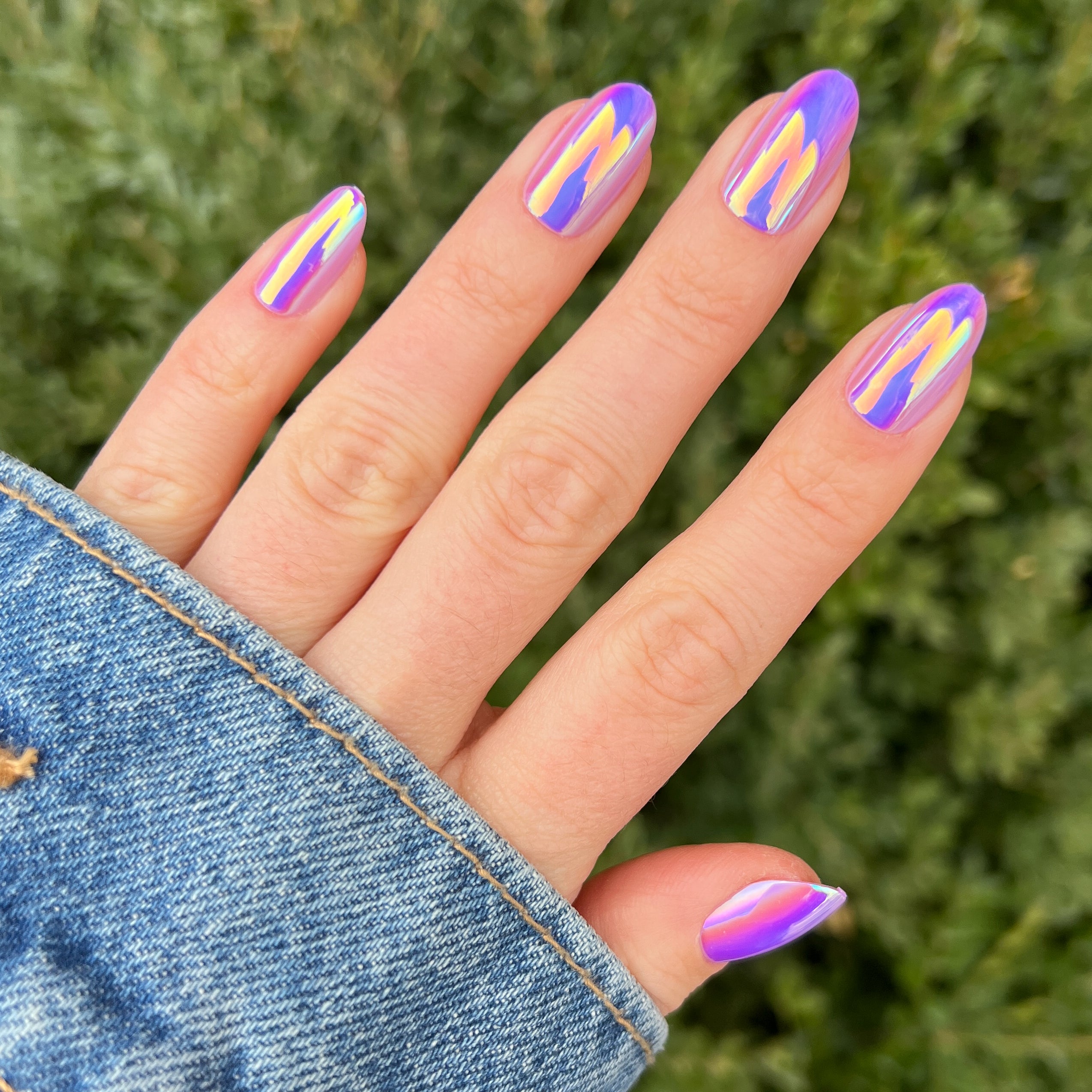 Amethyst Holographic | Oval | Medium、mySite、solidvoid