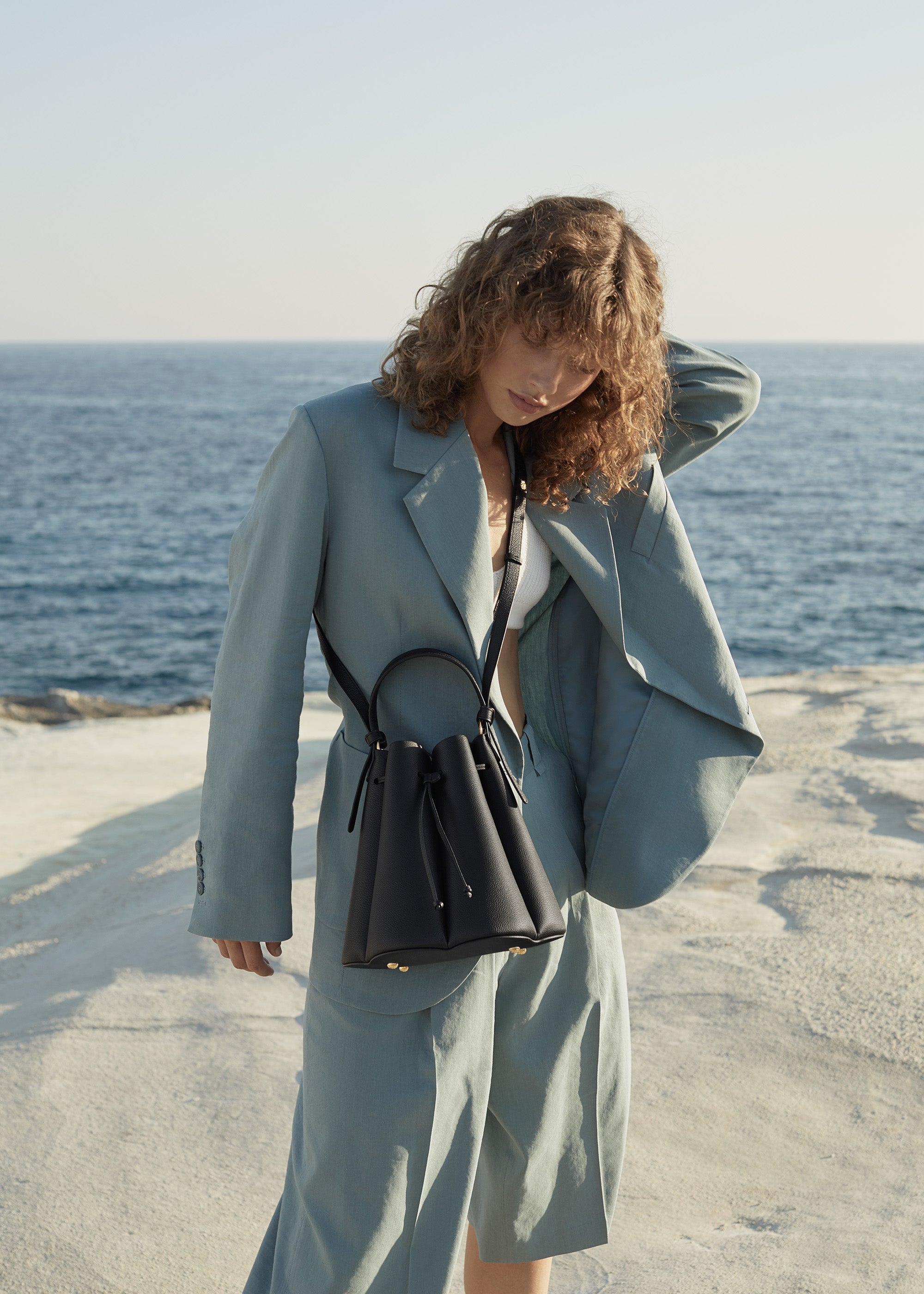 Num茅ro Huit - Noir Grain茅、mySite、camillekostekn