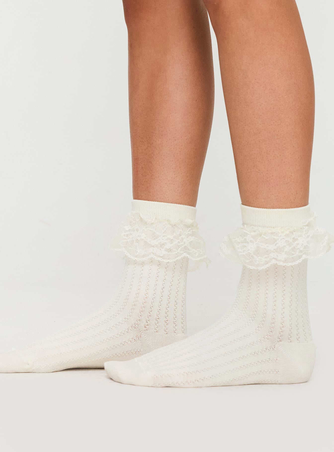 Josefina Frill Sock White、mySite、solidvoid