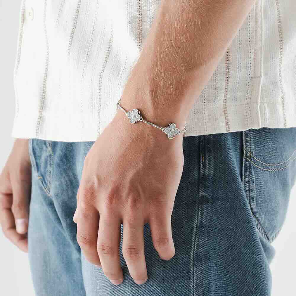 Four Leaf White Gold Moissanite Motif Bracelet、mySite、hinf8tx79