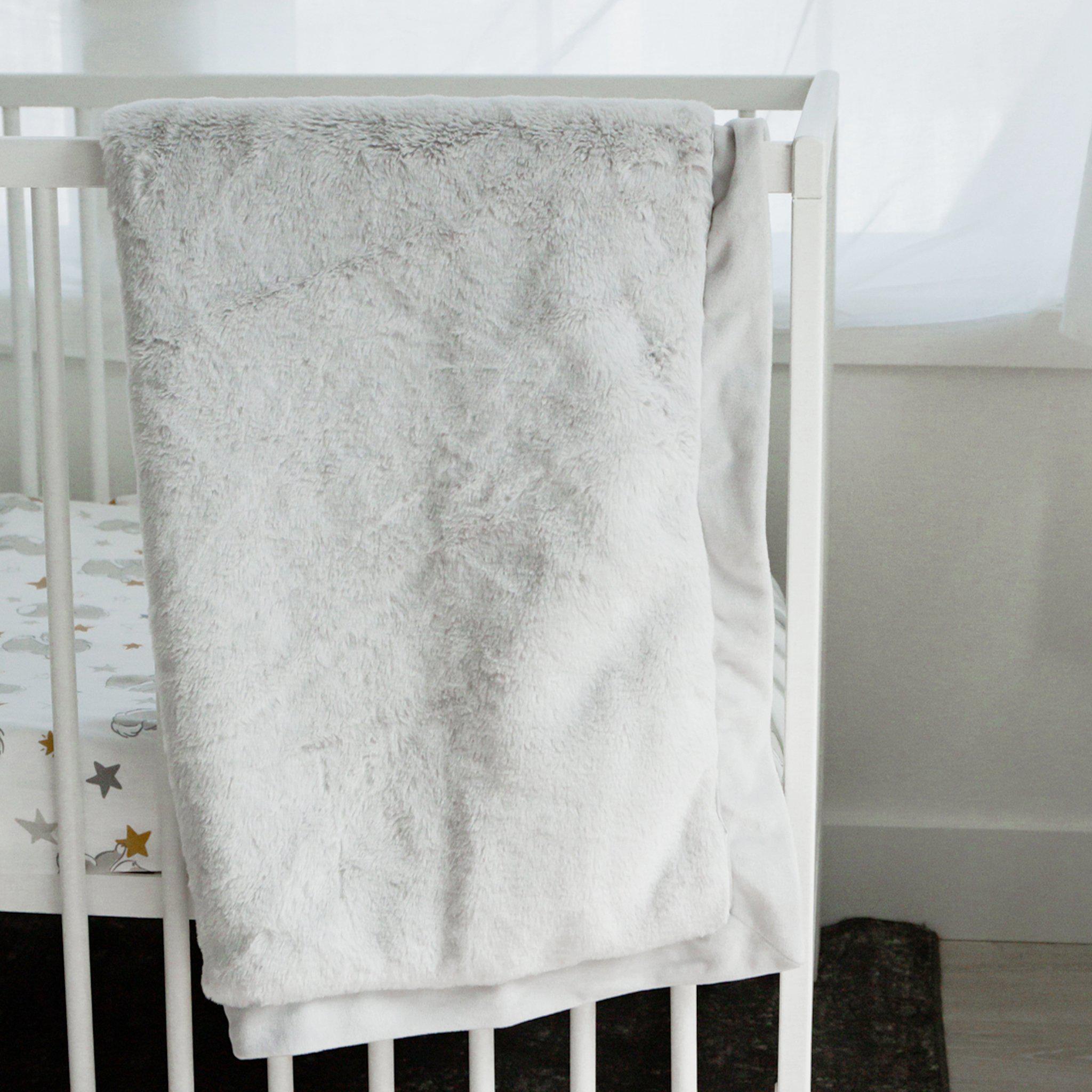 RETIRED - Cuddle Me Fur Nibble Blanket - Gray 30 x 40、mySite、g9winljtr