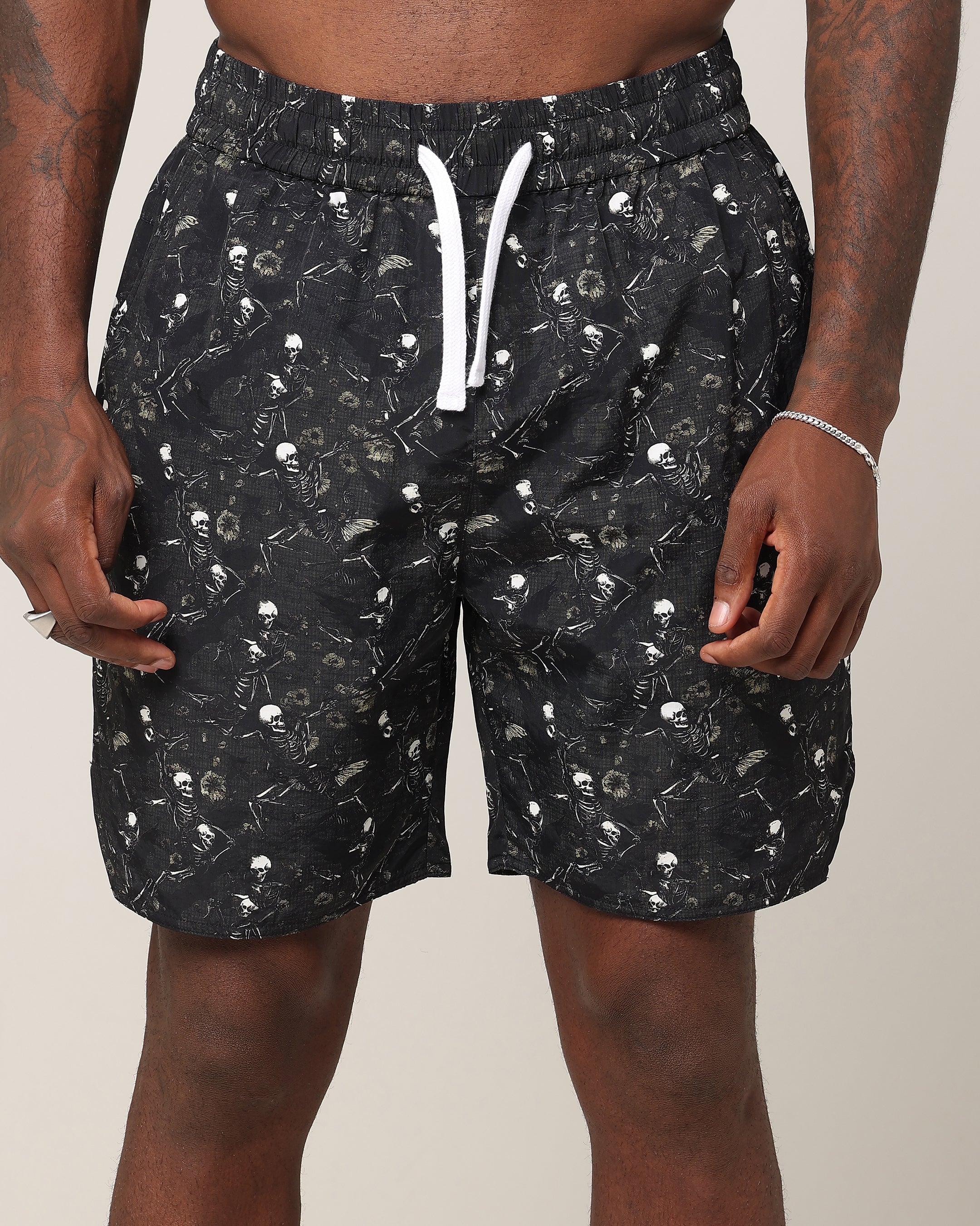 {product_title} - {shop_name}