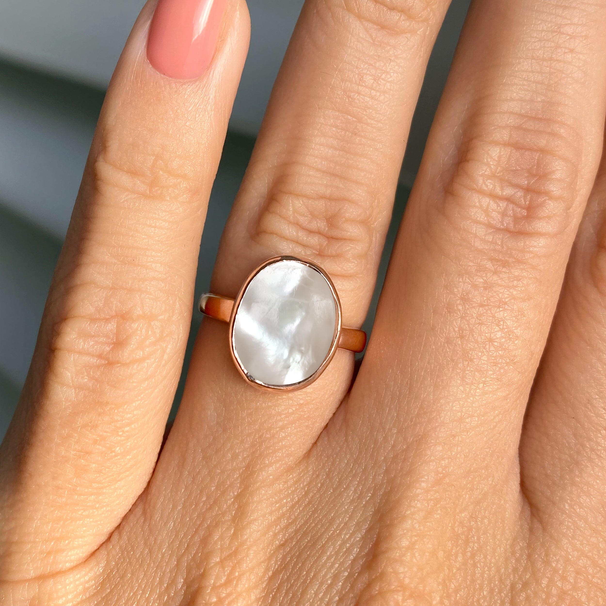 Mother of Pearl Ring - Enfolded、mySite、hinf8tx79