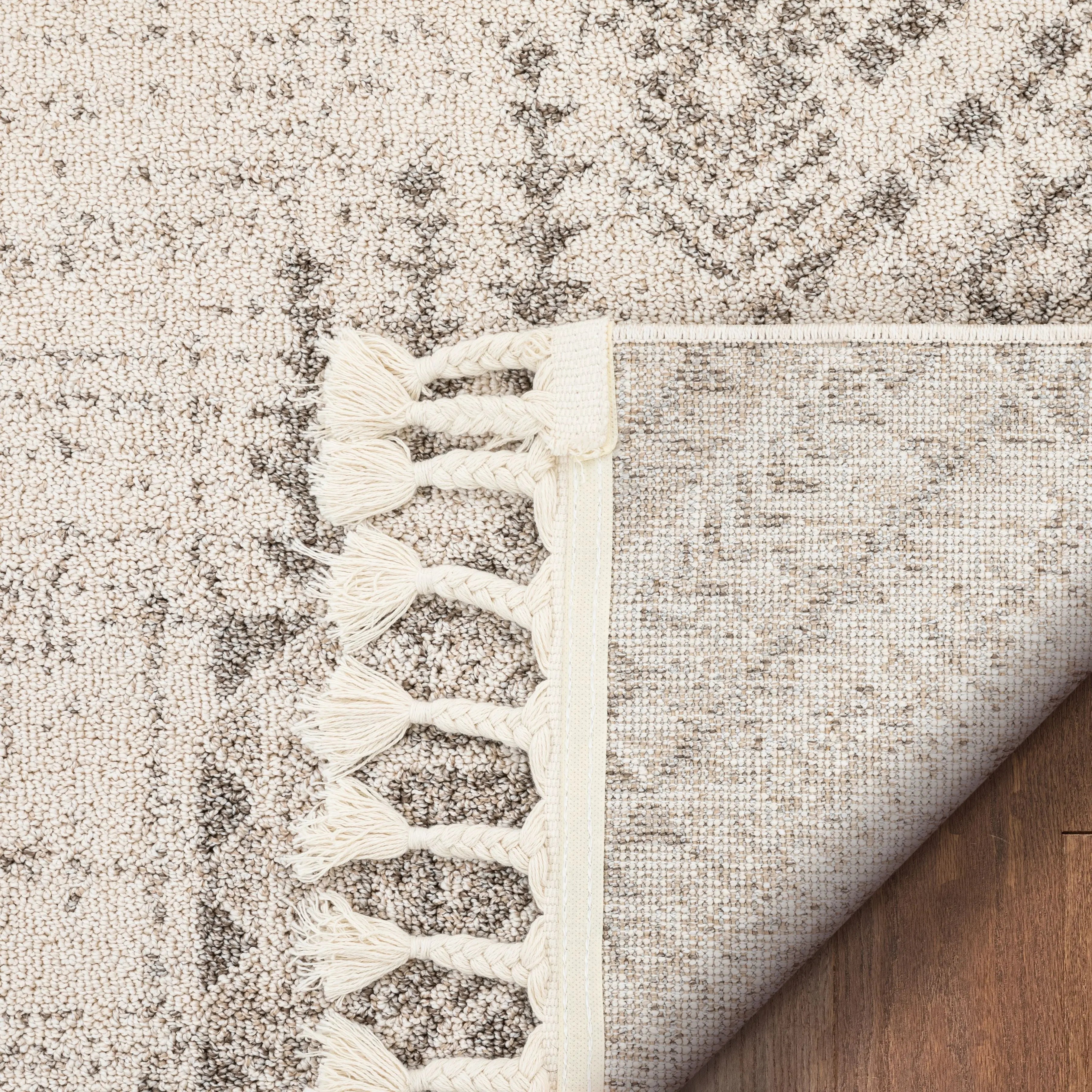 Anette Vintage Distressed Medallion Beige Kilim-Style Rug、mySite、gigharbornorthrealestate
