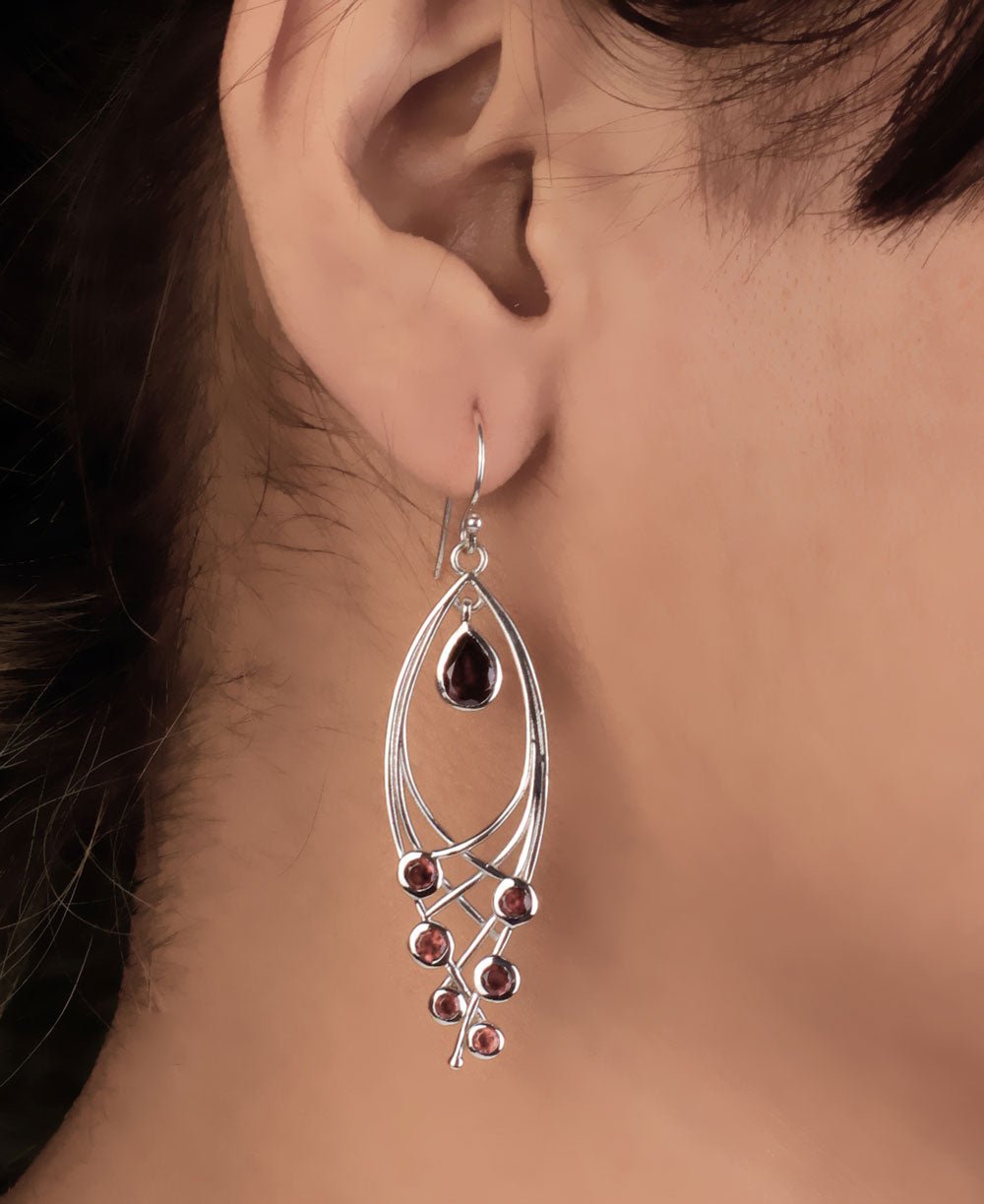 Premium Leaf Shaped Sterling Silver Garnet Gemstone Dangle Earrings、mySite、topwebapps