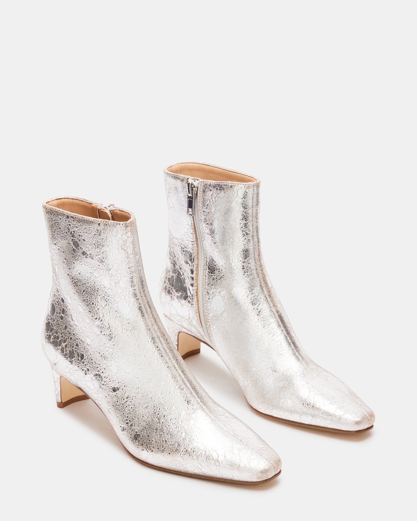 DELVIE SILVER LEATHER、mySite、gtrtttuynbv