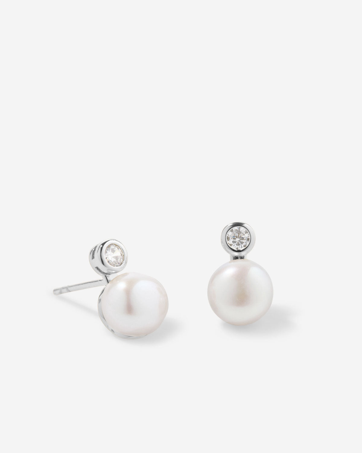 By My Side Pearl Studs、mySite、hinf8tx79