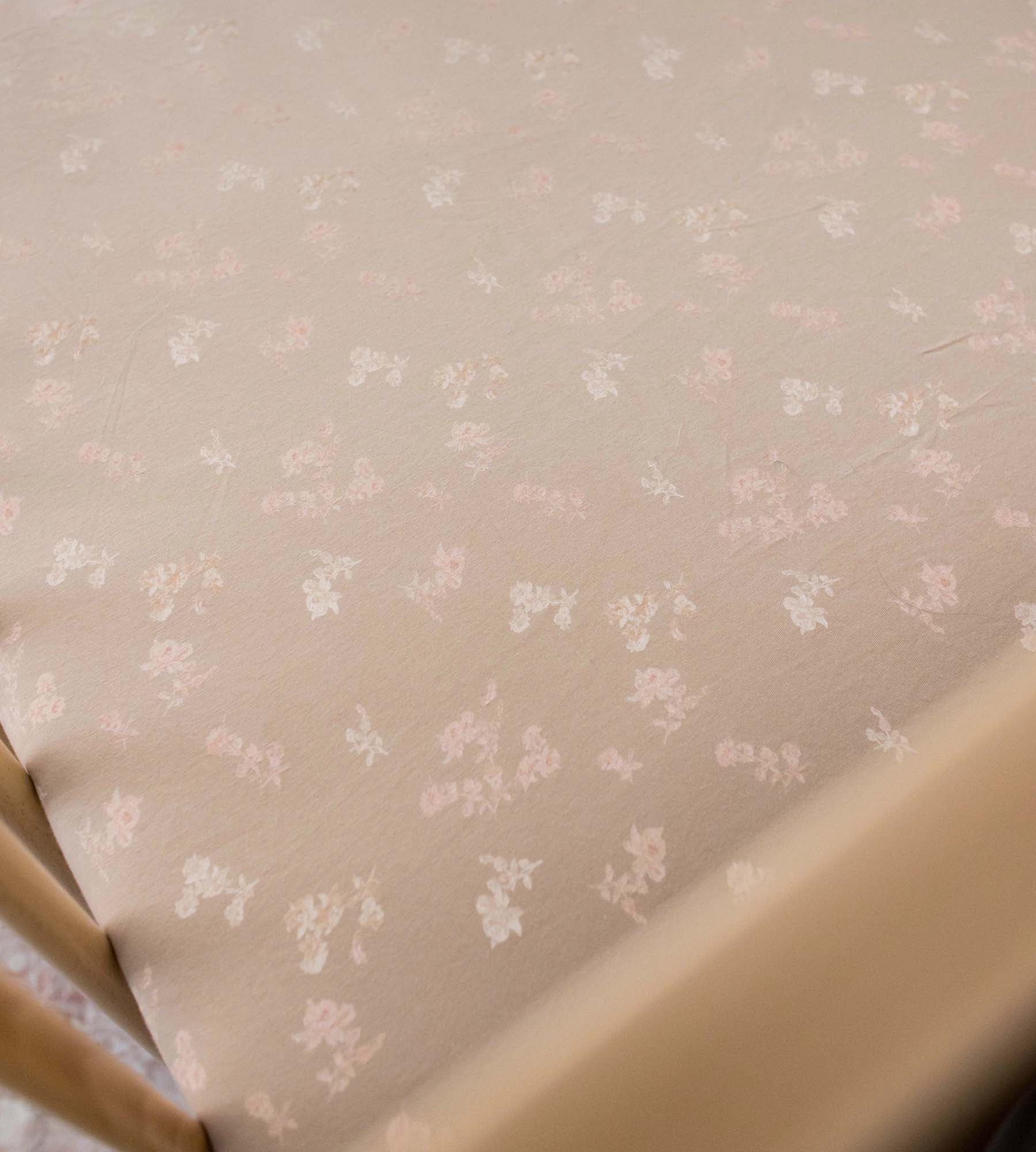  Whimsical Floral Organic Cotton BEESNUG® Fitted Crib Sheet、mySite、layawaytickets