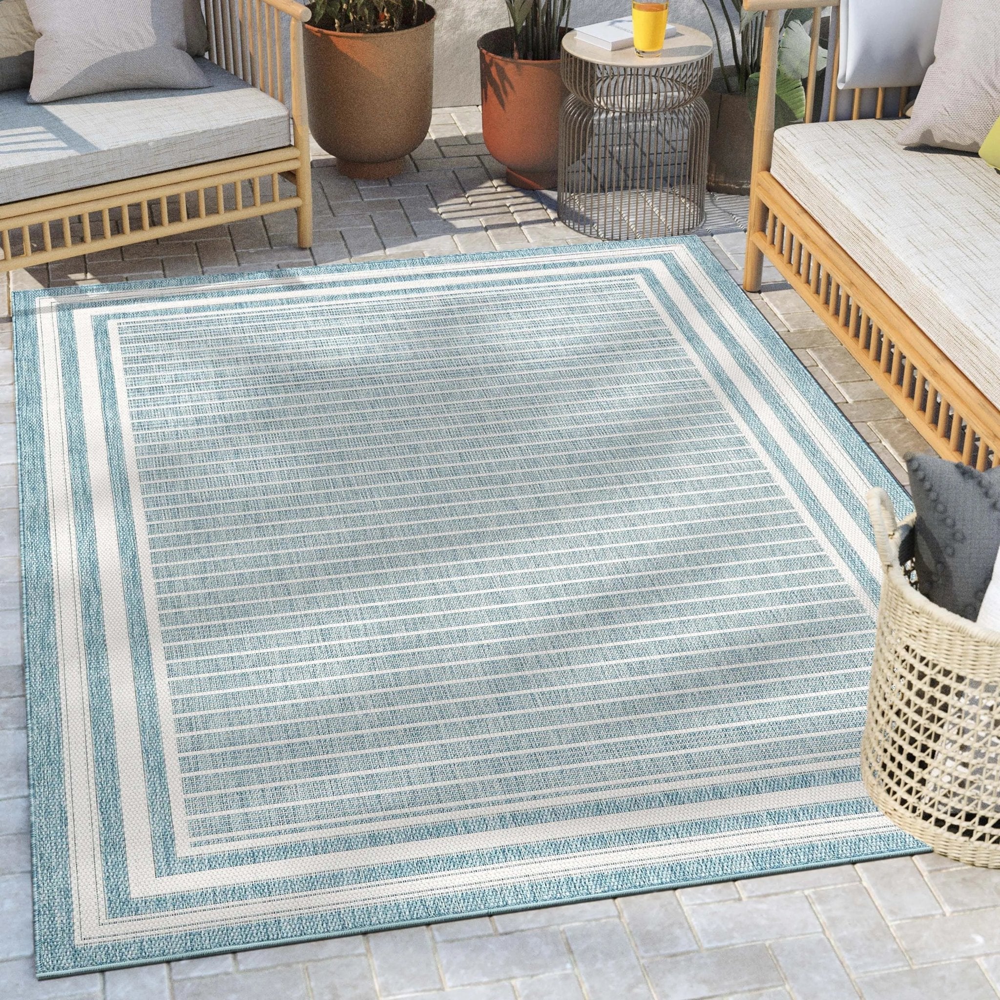 Frankie Modern Stripes Indoor/Outdoor Blue Textured Rug、mySite、gigharbornorthrealestate