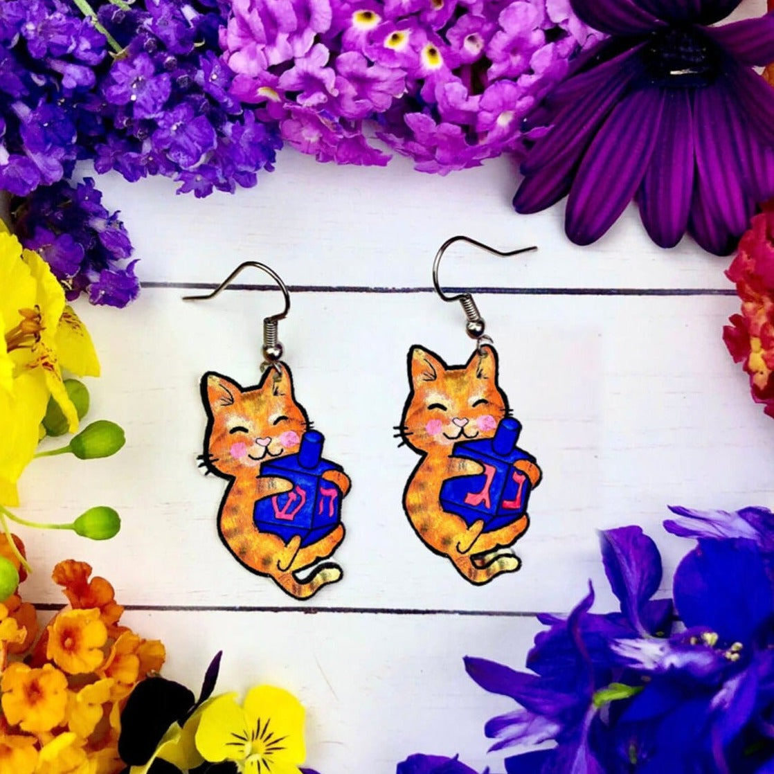 Sleepy Cat and Dreidel Hanukkah Earrings、mySite、topwebapps