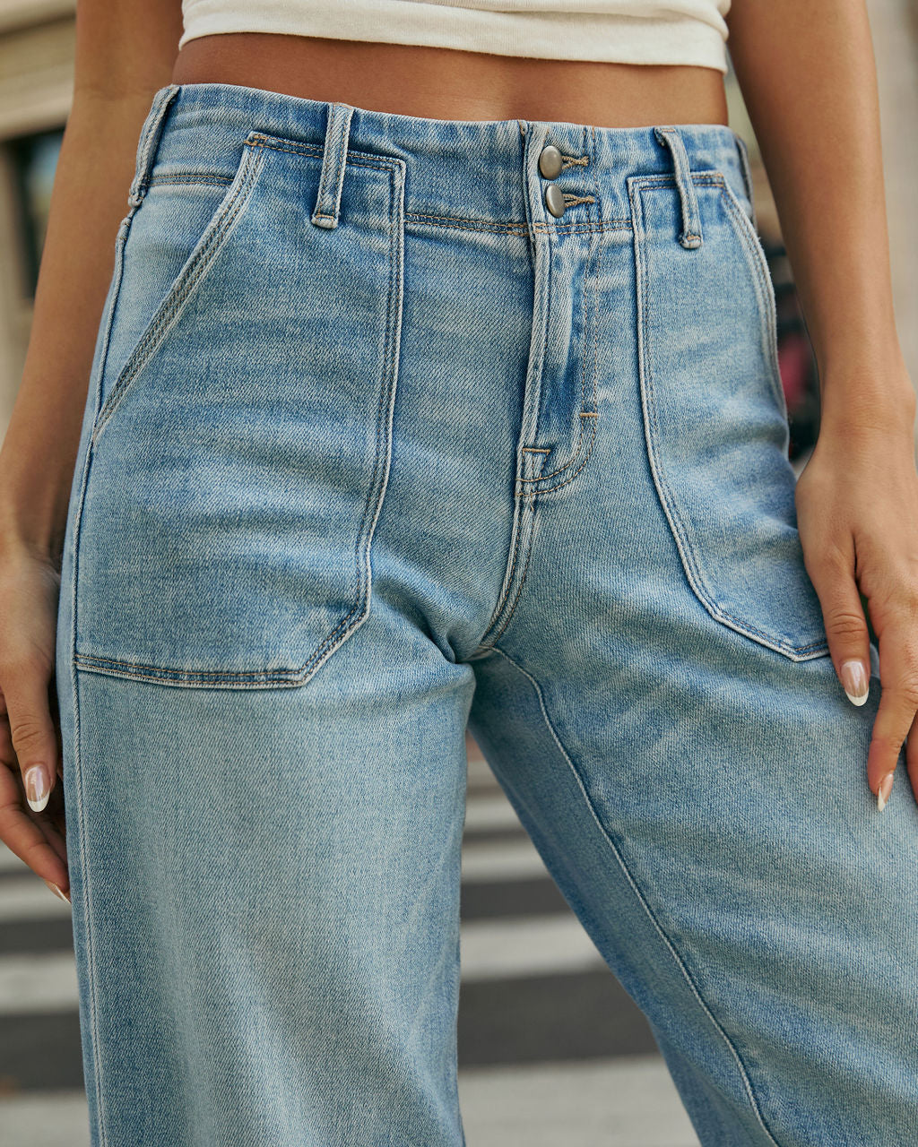 {product_title} - {shop_name}