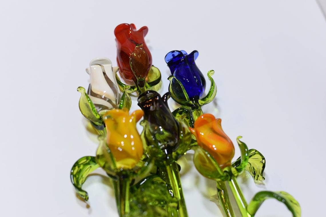 Roses Handblown Glass Rose Buds、mySite、g9winljtr