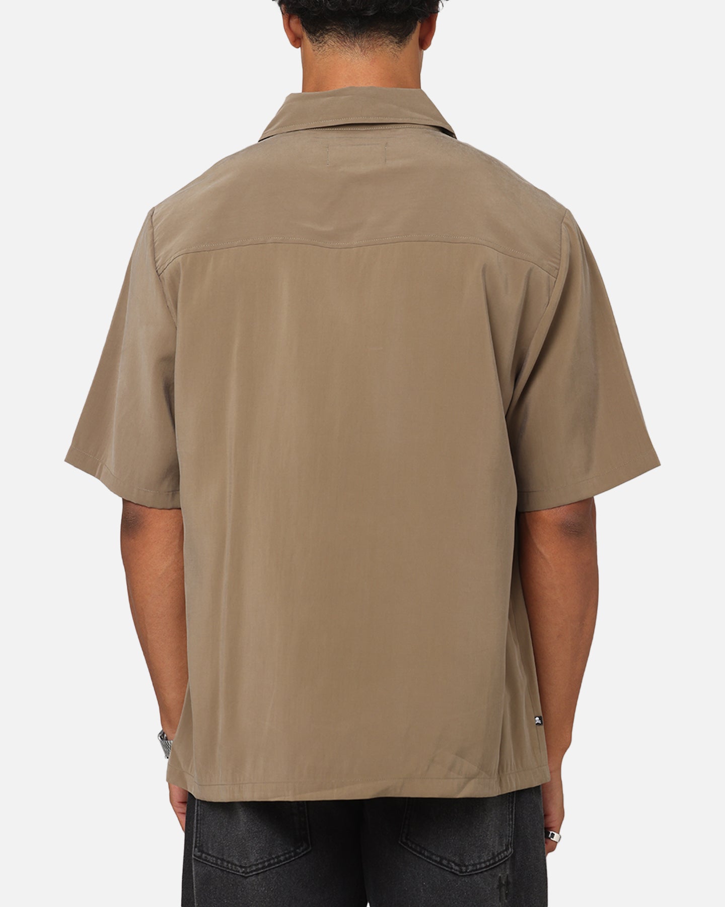 {product_title} - {shop_name}