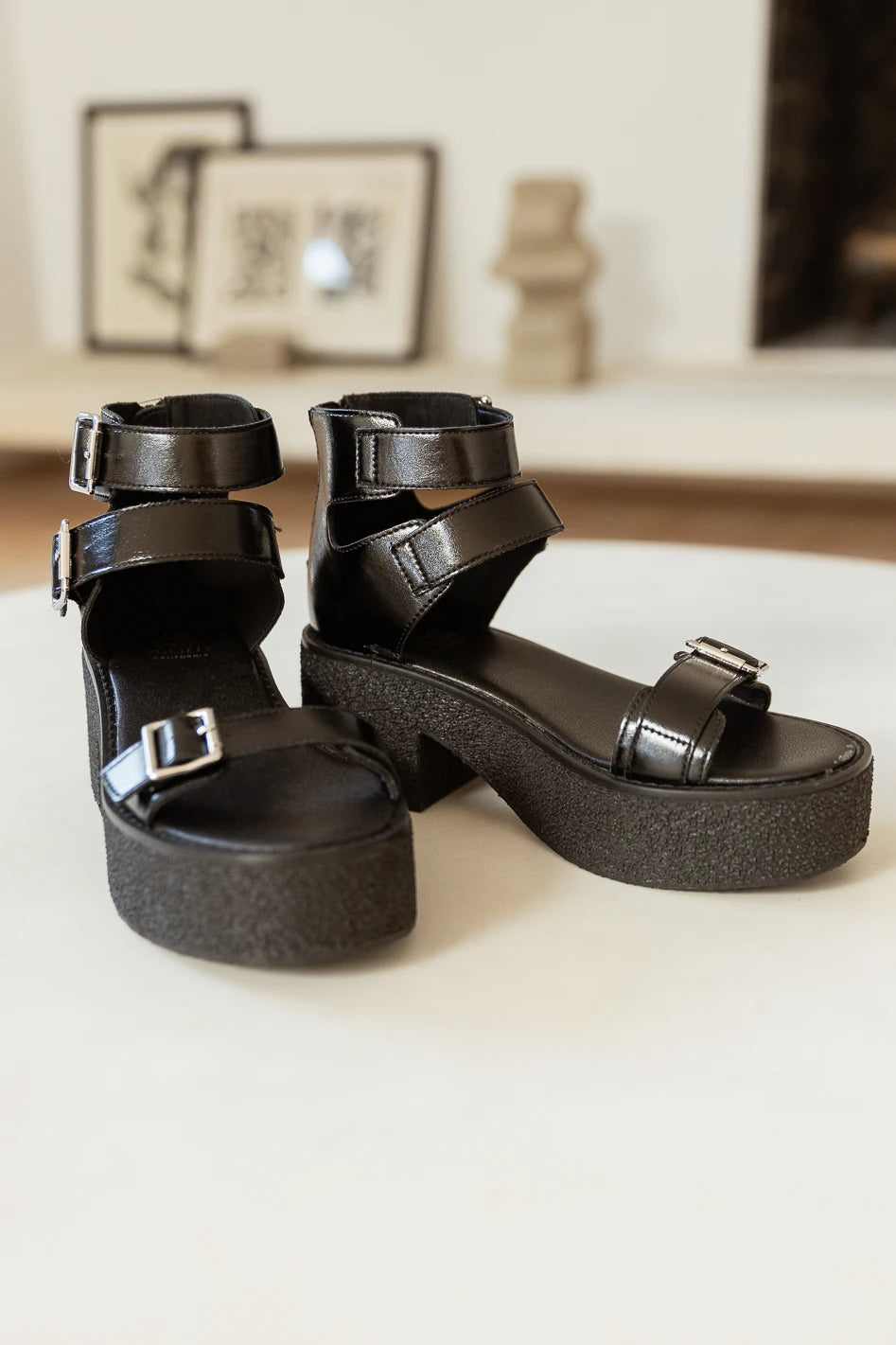  Alexia Platform Sandals in Black - FINAL SALE、mySite、merchandisen