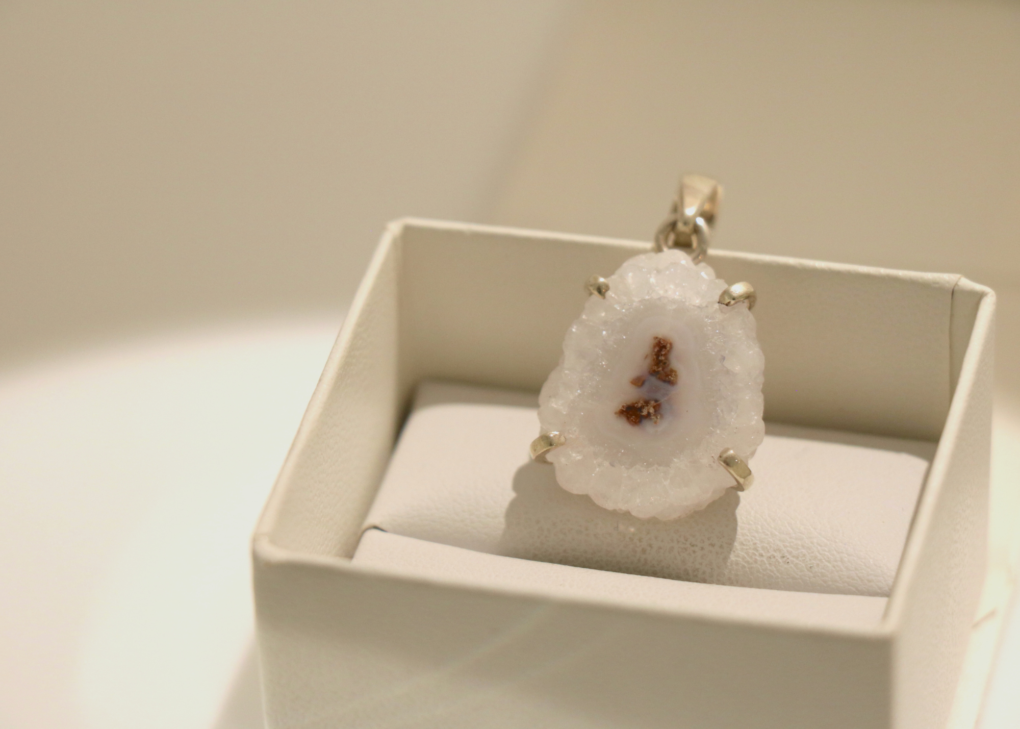 Solar Quartz Pendant (Sterling Silver)、mySite、topwebapps