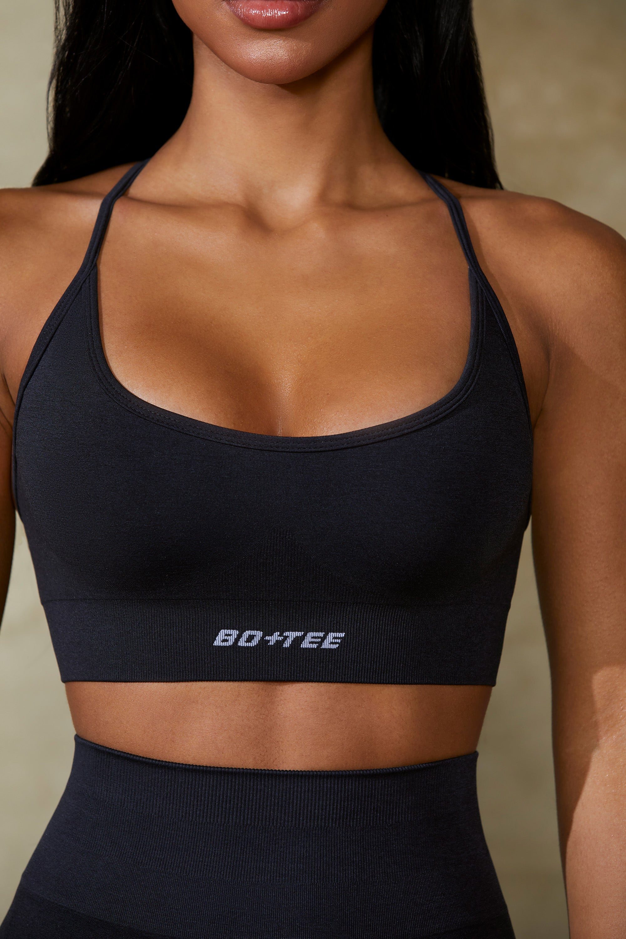 Low Back Define Luxe Sports Bra in Black、mySite、solidvoid