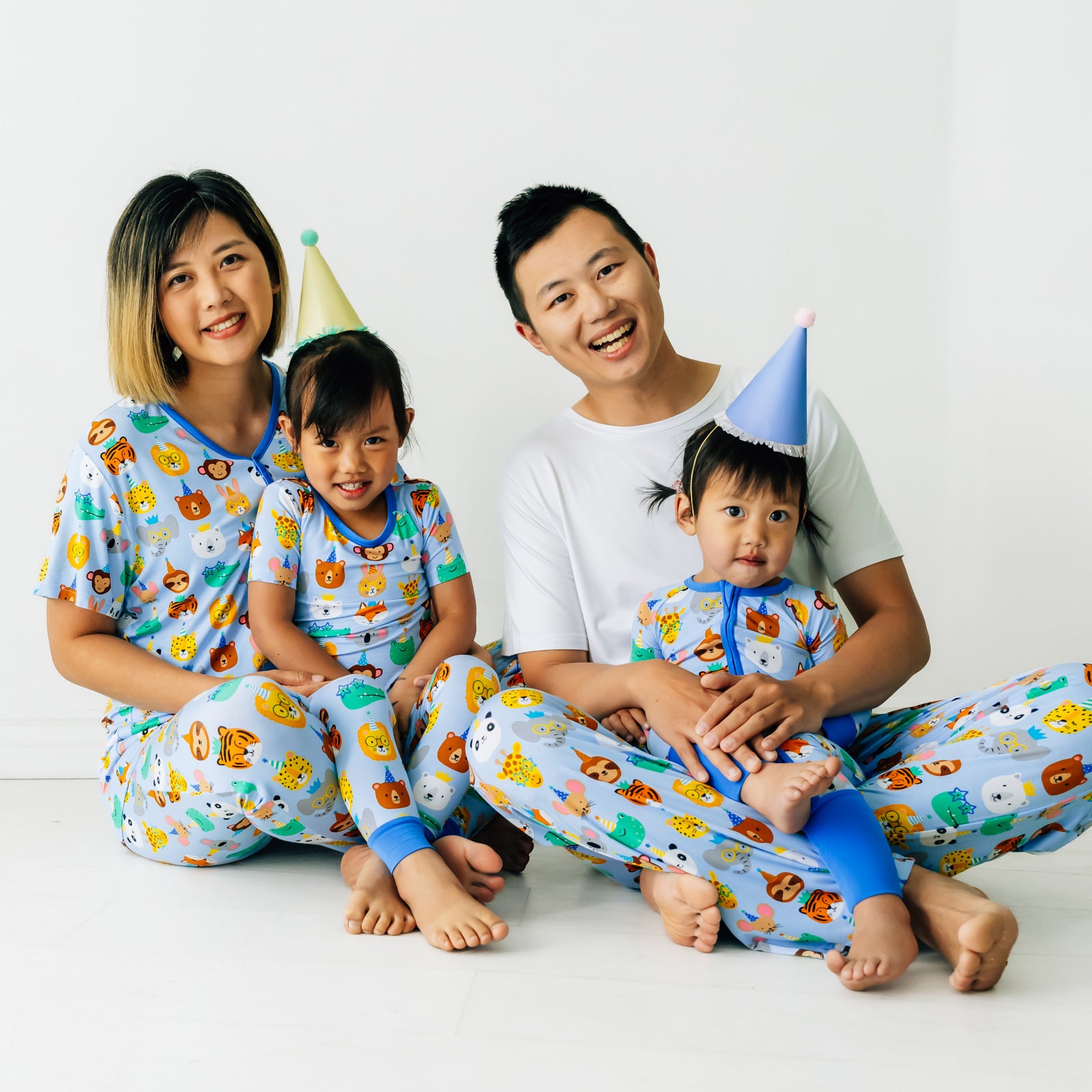 Blue Party Pals Women's Pajama Pants、mySite、g9winljtr