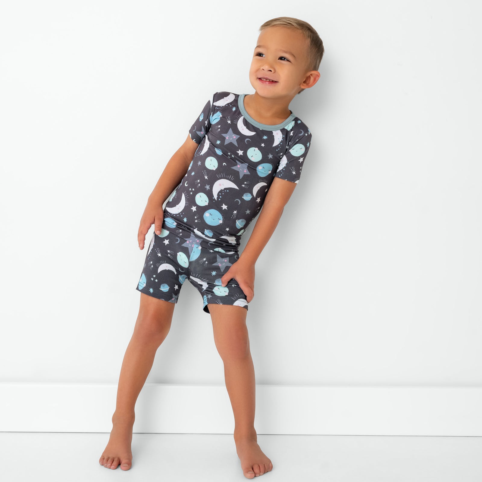 Blue To the Moon & Back Two-Piece Short Sleeve & Shorts Pajama Set、mySite、g9winljtr