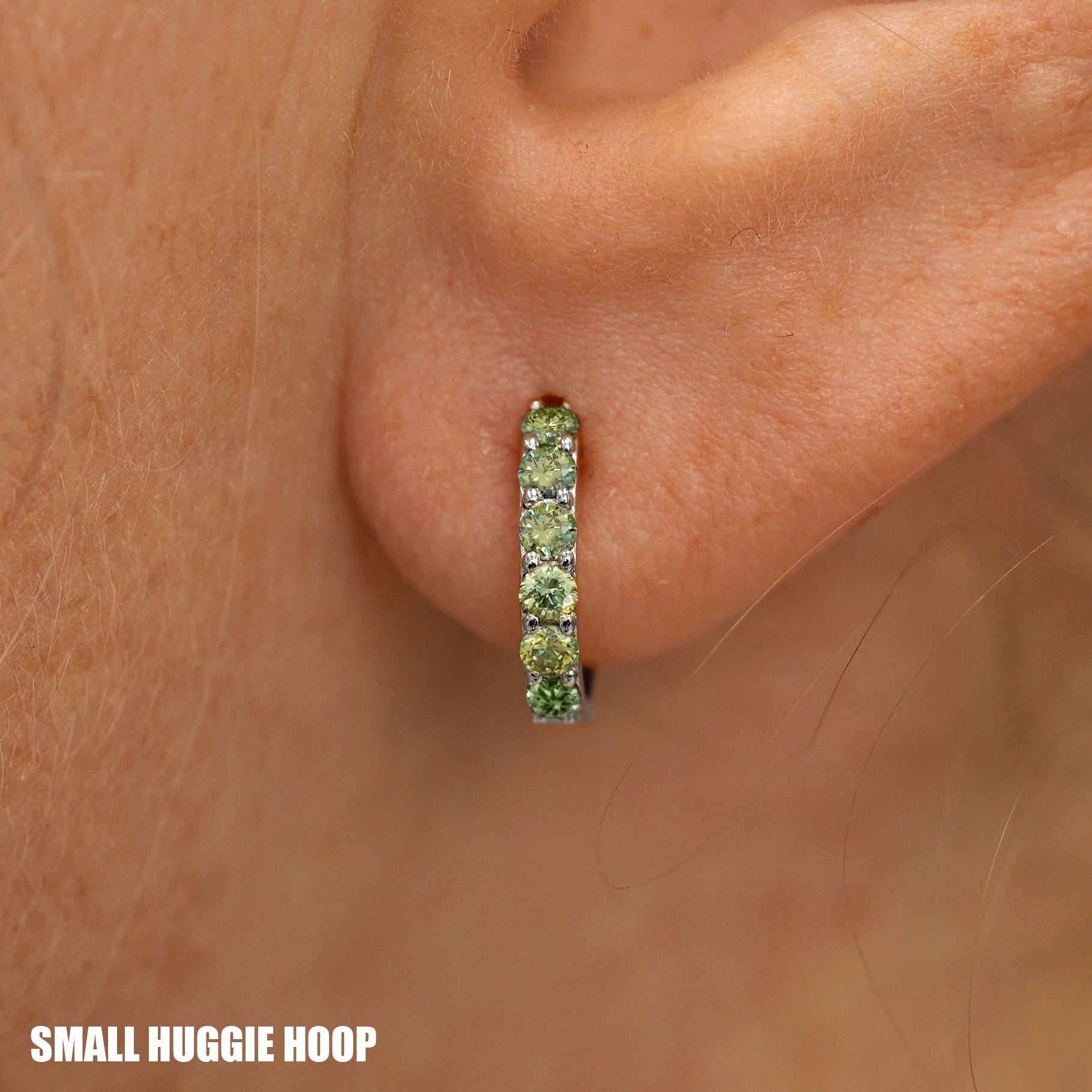 Light Green Lab Diamond Huggie Hoop、mySite、hinf8tx79