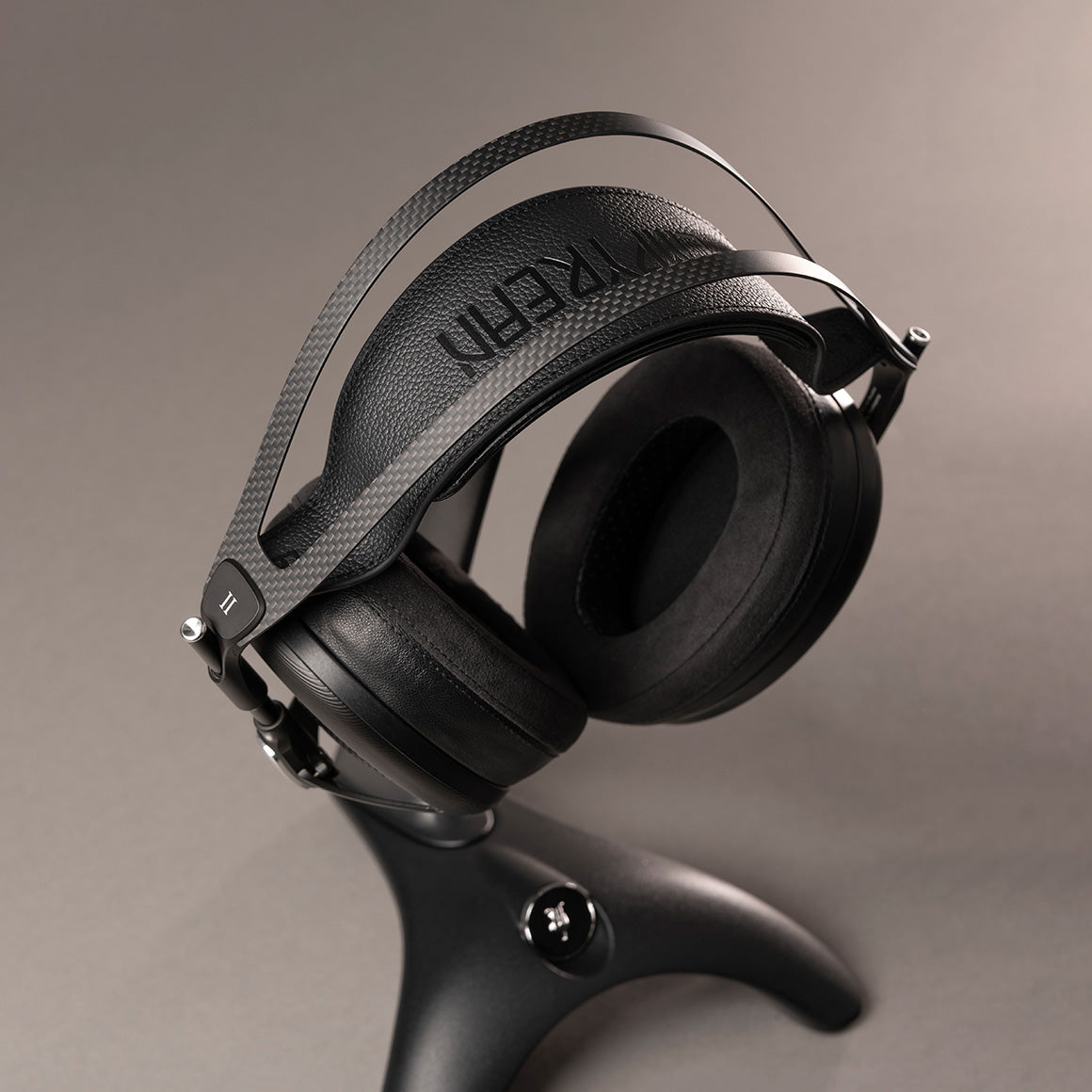  Meze - Manta Headphone Stand、mySite、merchandisen