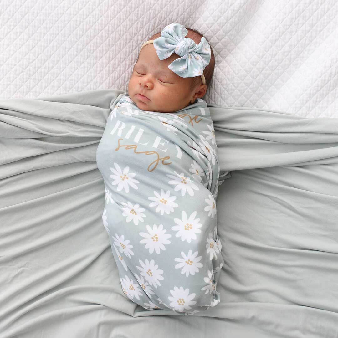  Soft Green Daisy Personalized Swaddle Blanket、mySite、layawaytickets