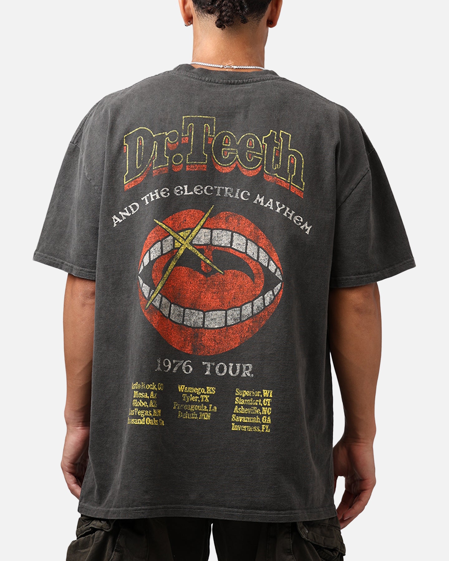 {product_title} - {shop_name}