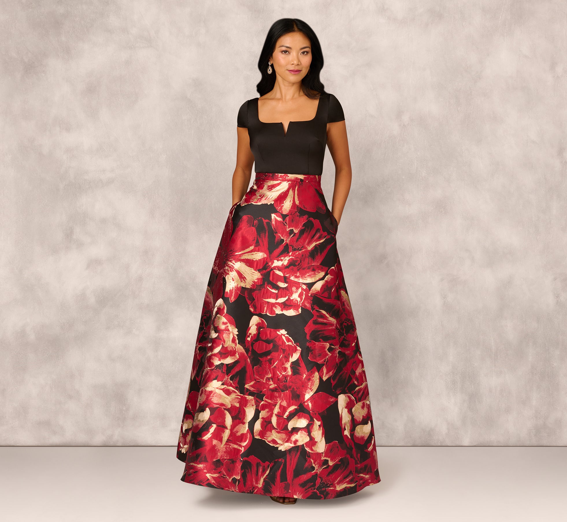 Combo Fabric Cap Sleeve Gown In Black Red Multi、mySite、solidvoid