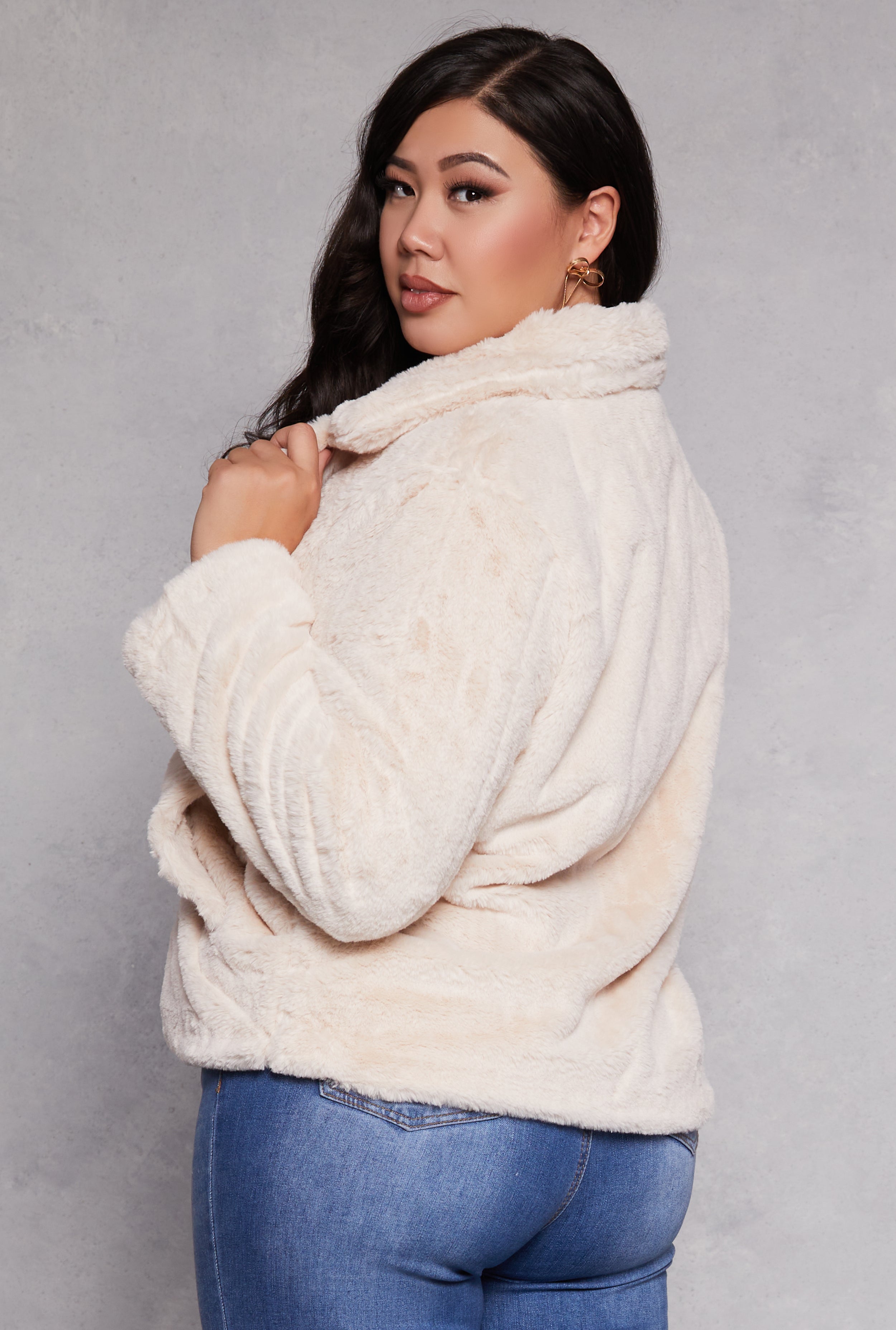Plus Size Snap Button Faux Fur Jacket、mySite、camillekostekn