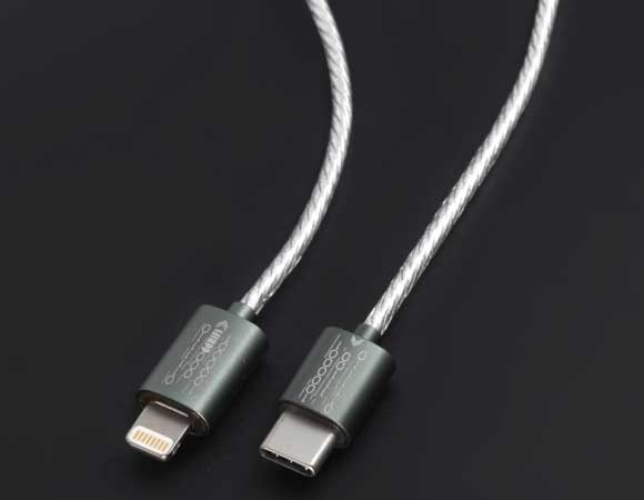 Headphone-Zone-ma-390