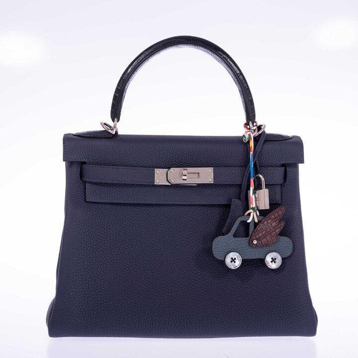 Hermès petit h Winged Car Charm Vert Amande Tog and Chocolate Alligator Mother of Pearl Buttons、mySite、garminoutage.com
