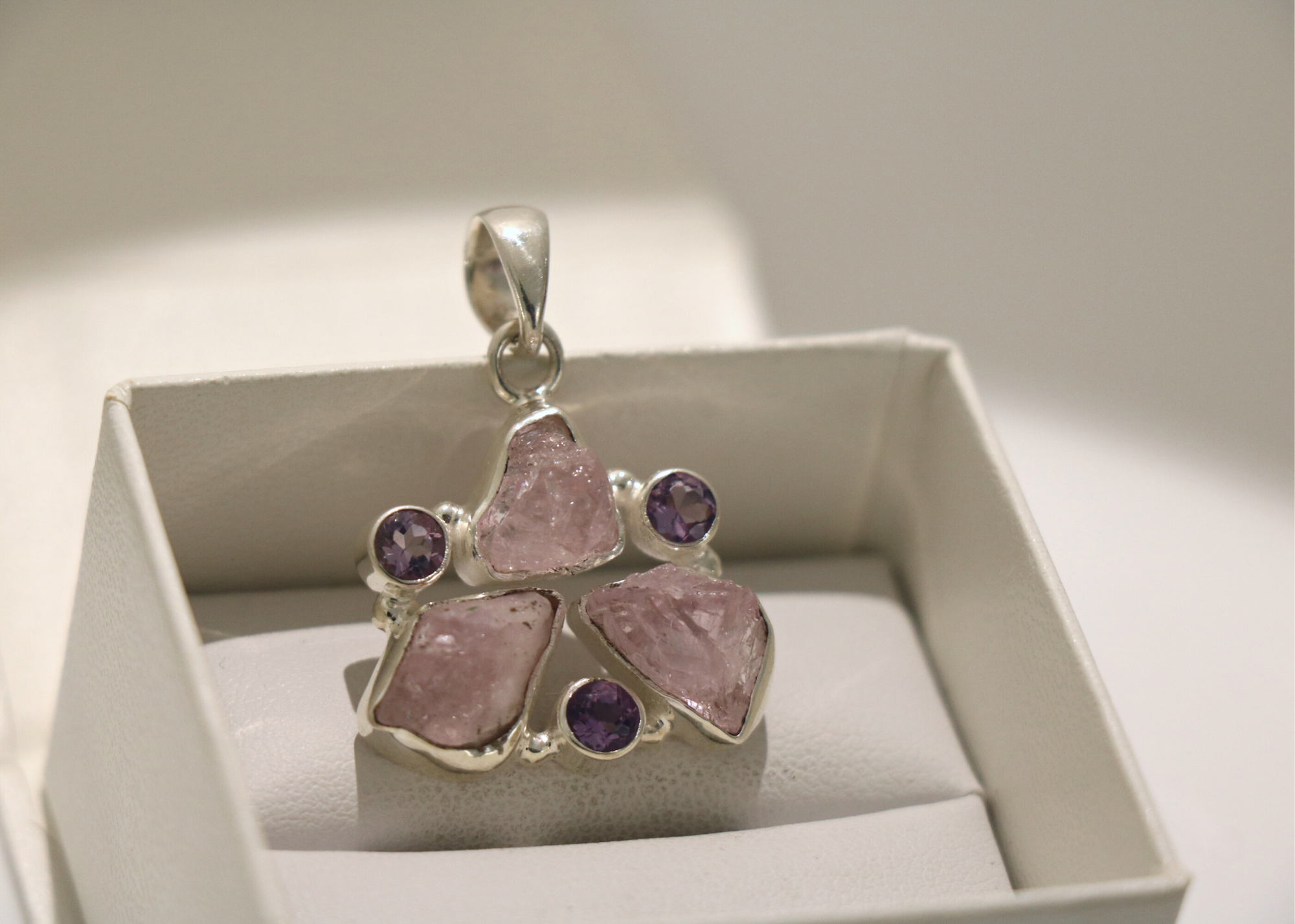 Rose Quartz and Amethyst Trinity Pendant (Sterling Silver)、mySite、topwebapps