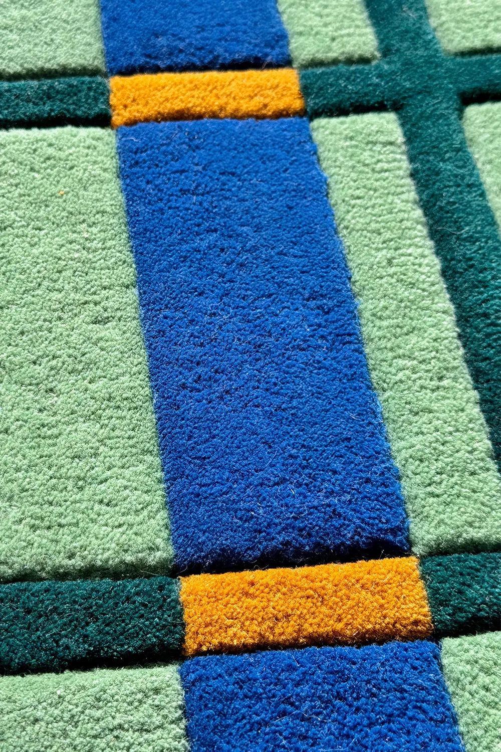 Mid-Century Multicolor Grid Tufted Wool Rug、mySite、gigharbornorthrealestate