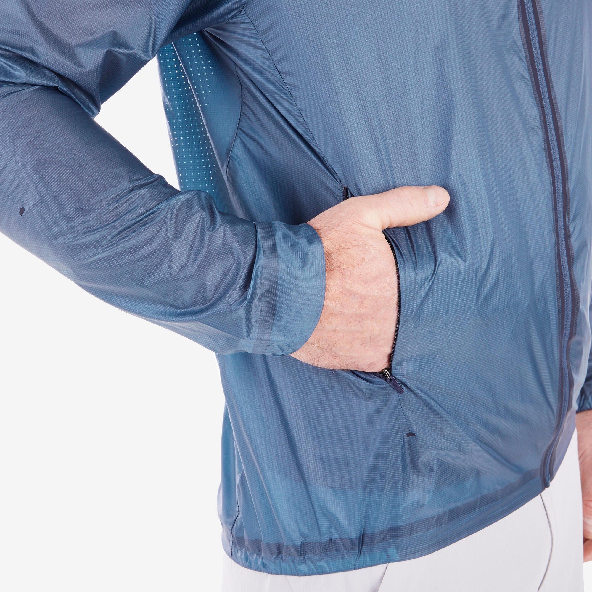 Quechua Men's MH900 Lightweight Windproof Jacket