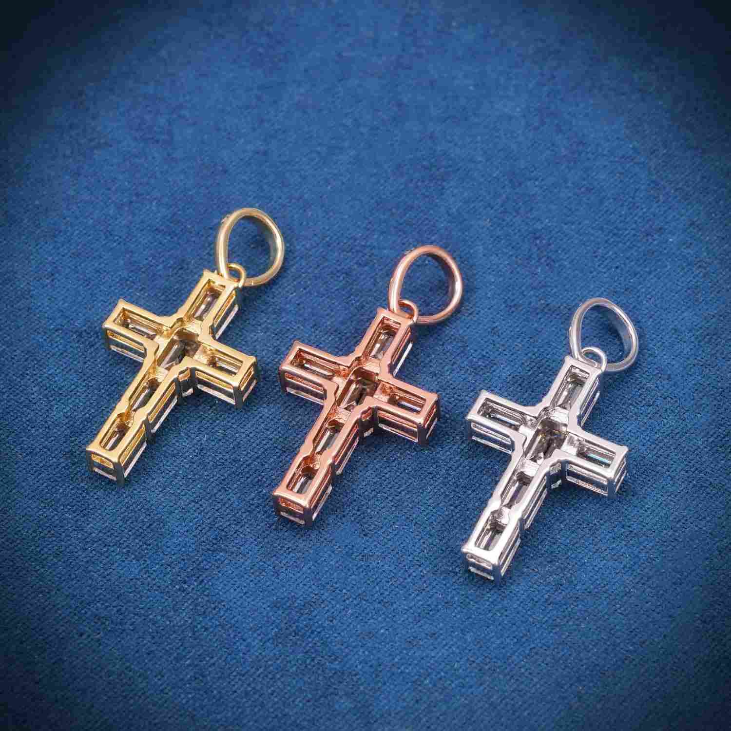 Moissanite Emerald Cut Mini Cross Pendant 14K Gold、mySite、hinf8tx79