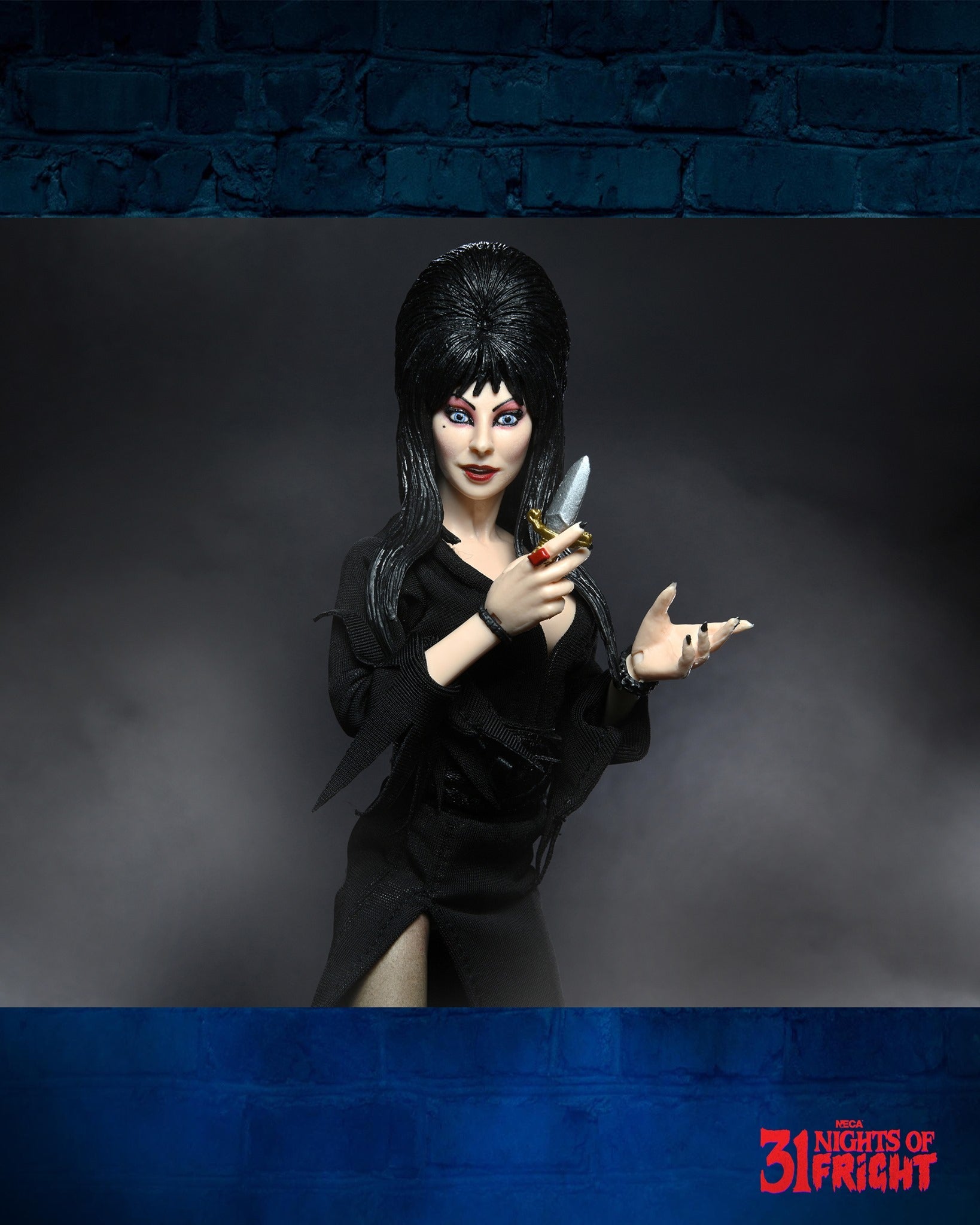 NECA Elvira Mistress of the Dark (8 Scale)、mySite、hgirdovlk