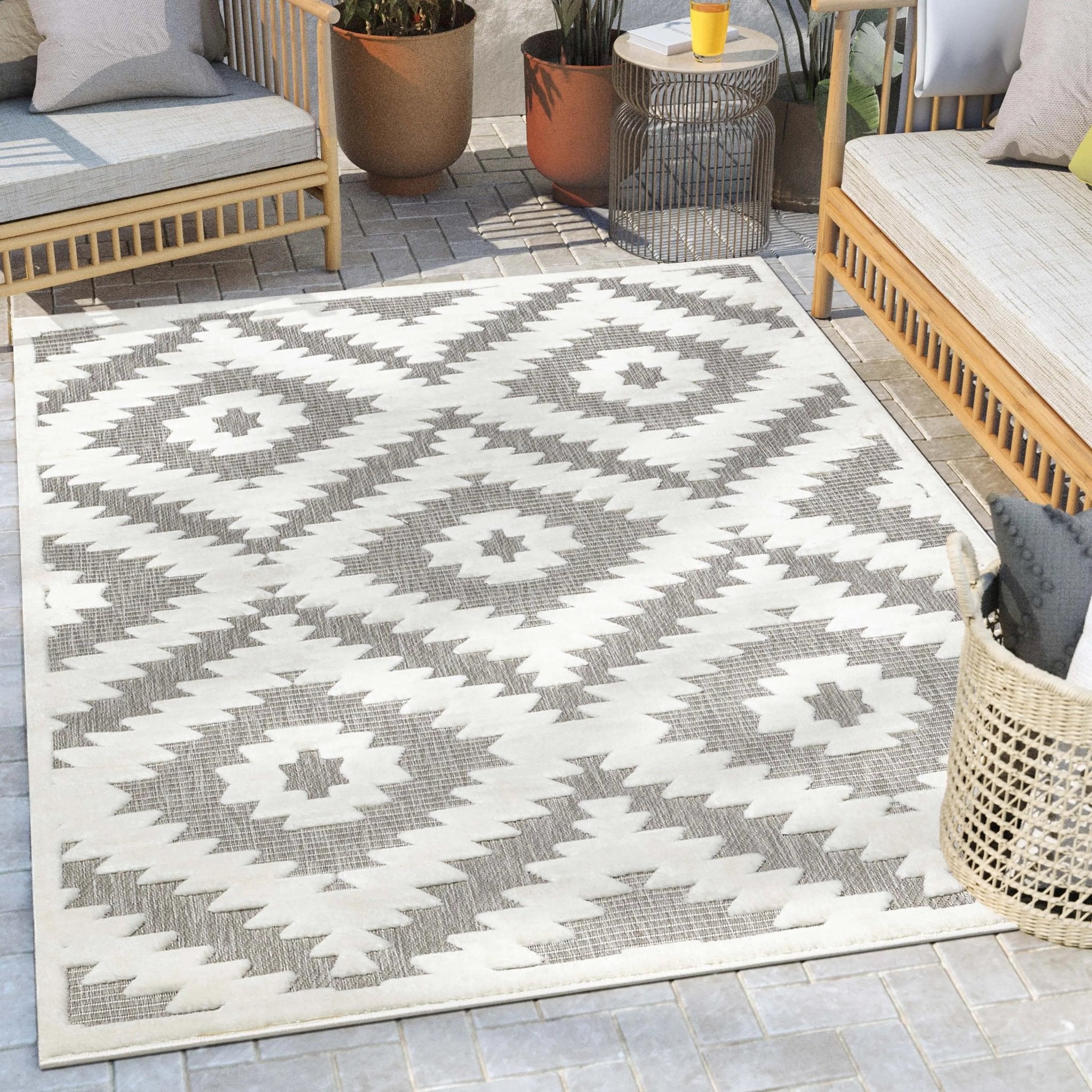 Keiko Tribal Moroccan Indoor/Outdoor Grey High-Low Rug、mySite、gigharbornorthrealestate