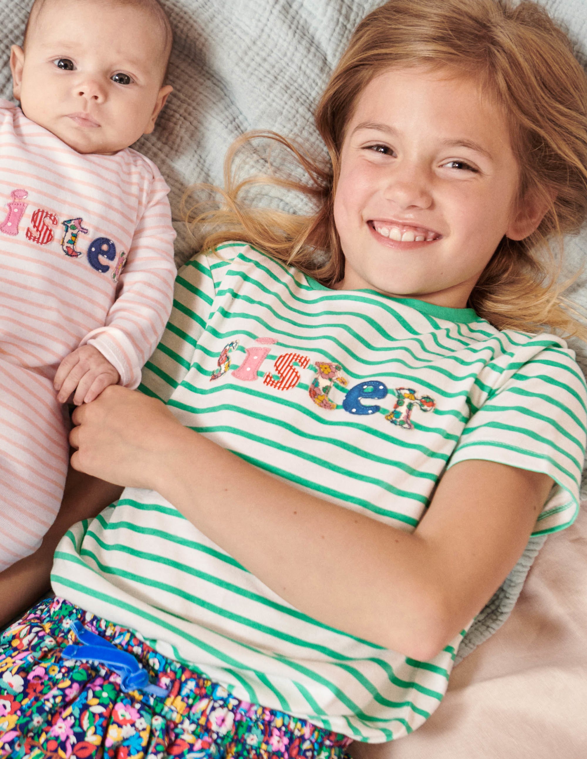  Sister T-Shirt-Asparagus Green/Ivory、mySite、ashleygrahame