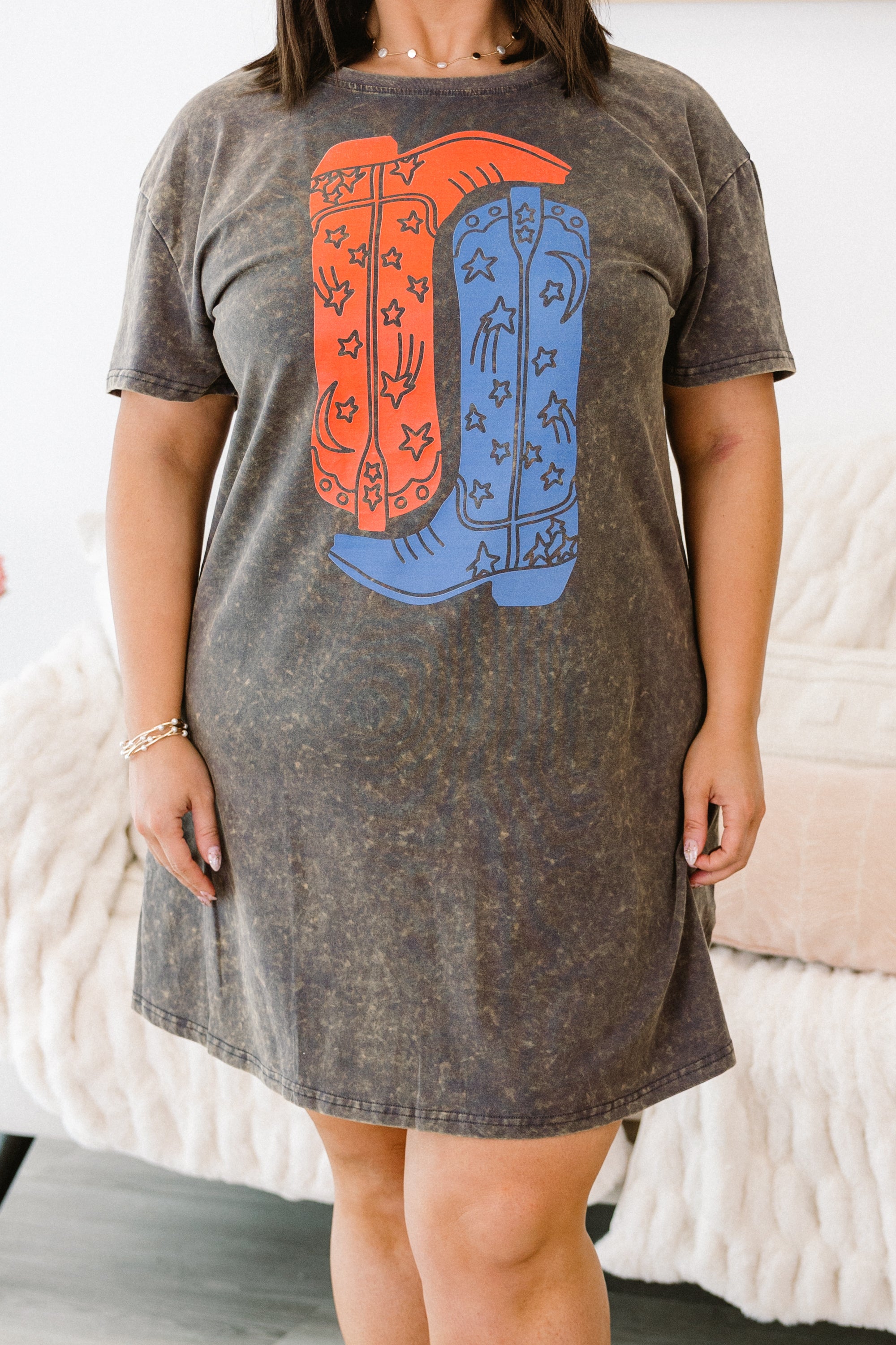  Boot Scootin Cowgirl T-Shirt Dress, Charcoal、mySite、justintrudeaud