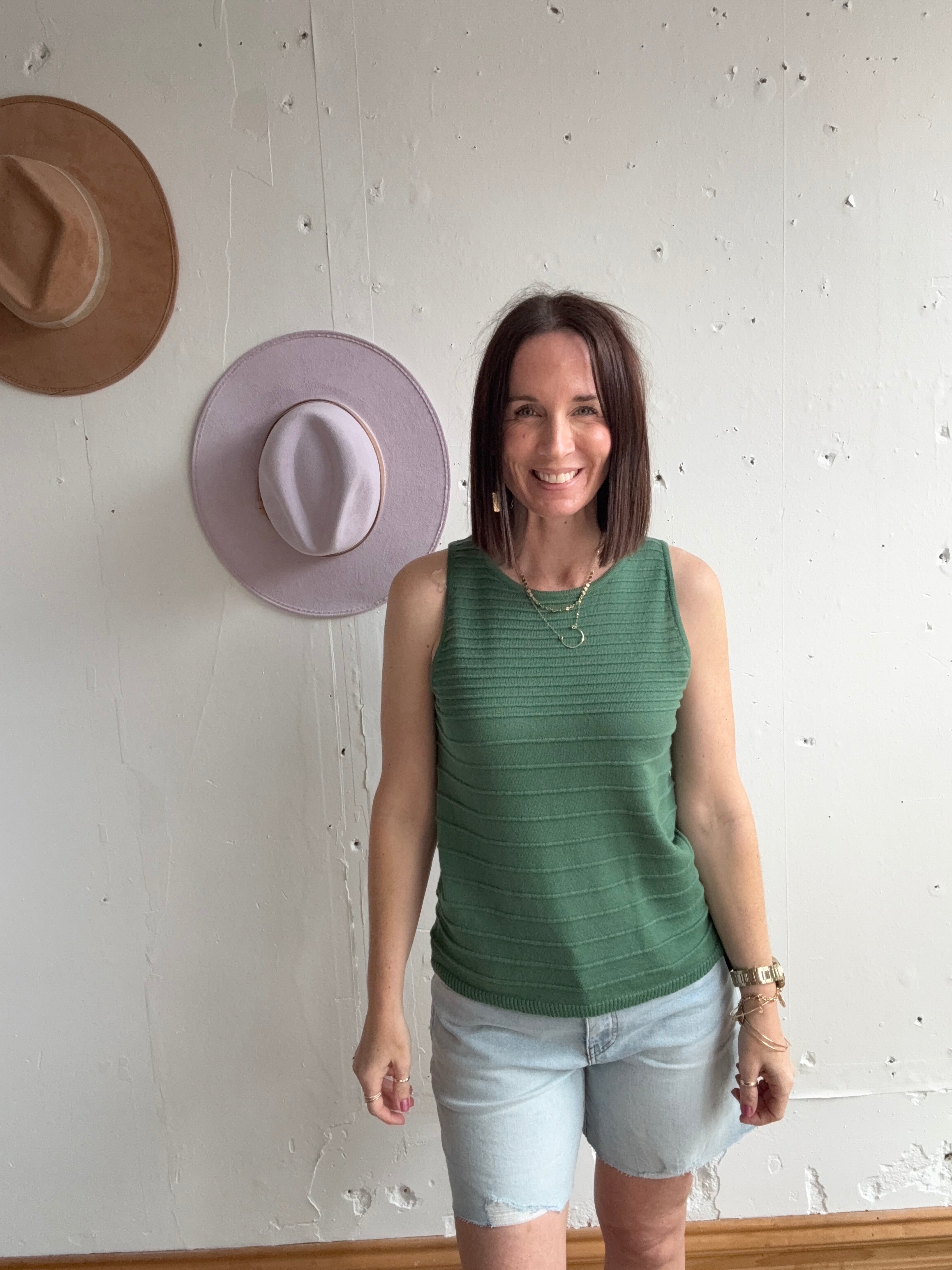 Shannon’s Tank Top、mySite、garagedoors4me