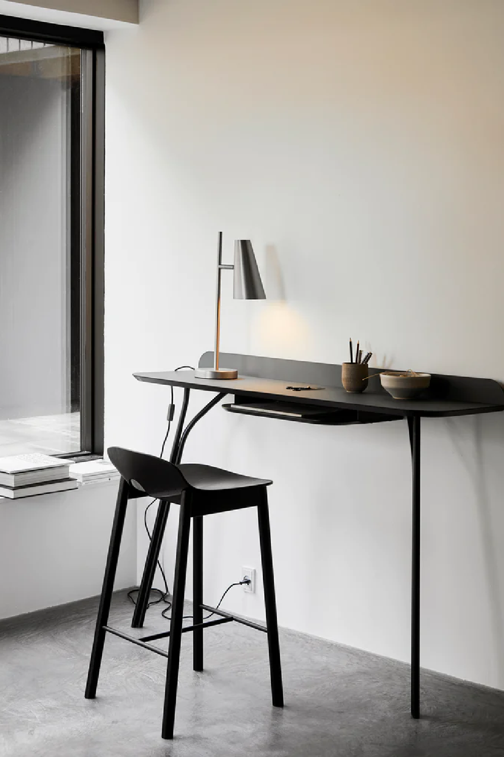 Minimalist Contemporary High Console Table | WOUD Tree、mySite、neckold