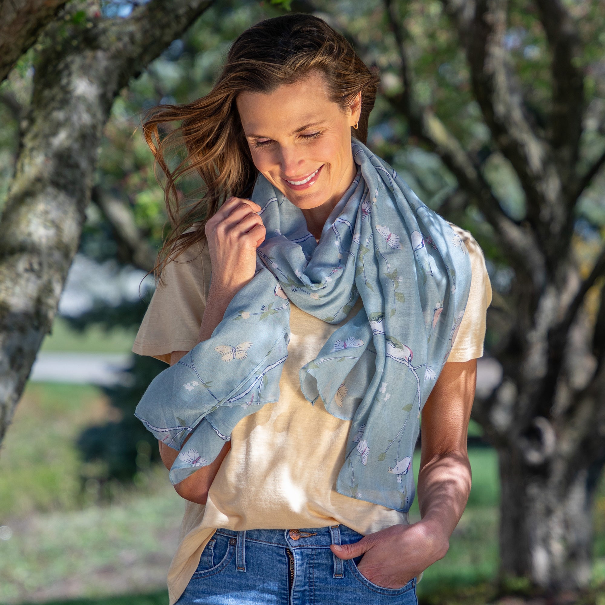 Lovely Birds & Butterflies Scarf、mySite、camillekostekn
