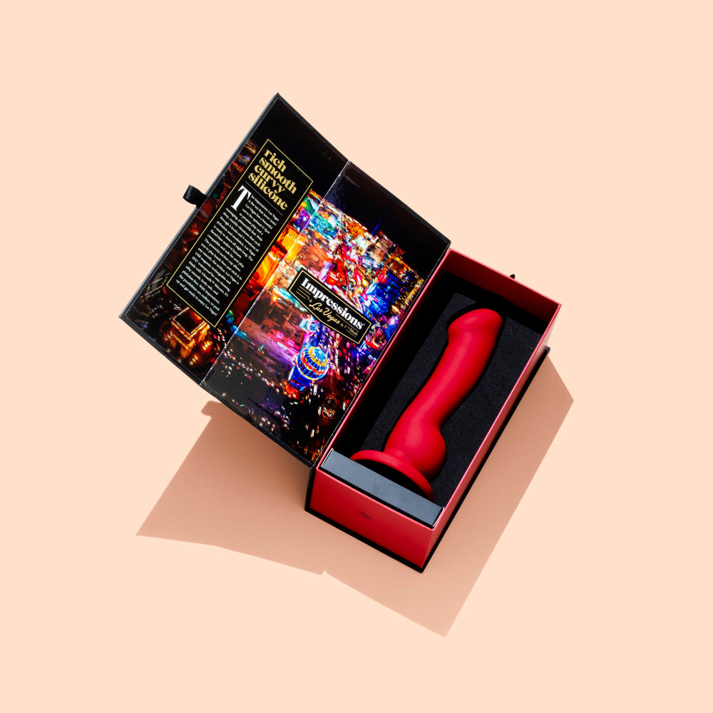 Impressions By Blush® | Las Vegas G-Spot Crimson 8.25-Inch Long Vibrating Dildo With Suction Cup Base、mySite、bottomscart