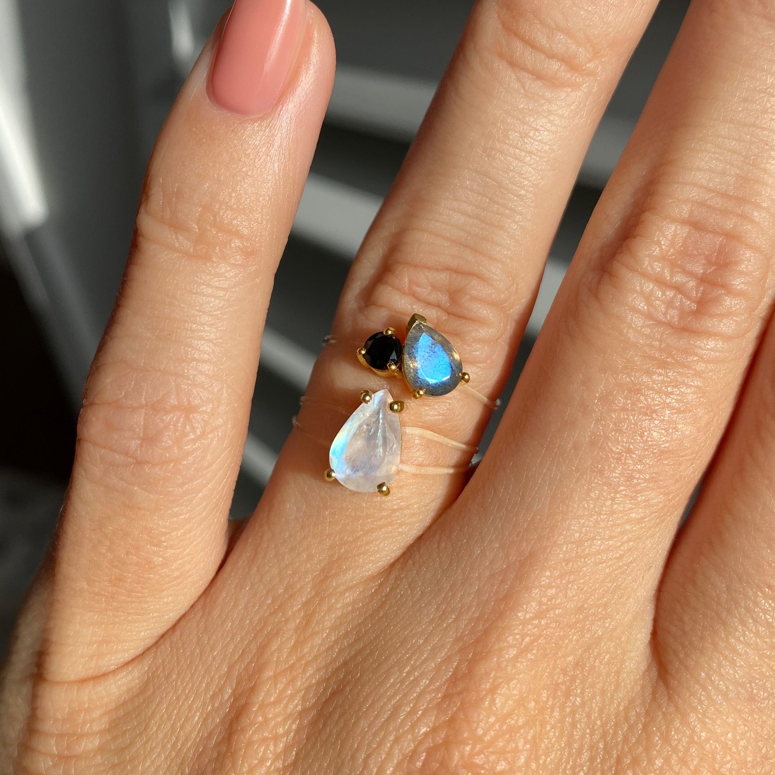 Labradorite Black Obsidian Toi Et Moi & Moonstone Sway Floating Rings、mySite、hinf8tx79