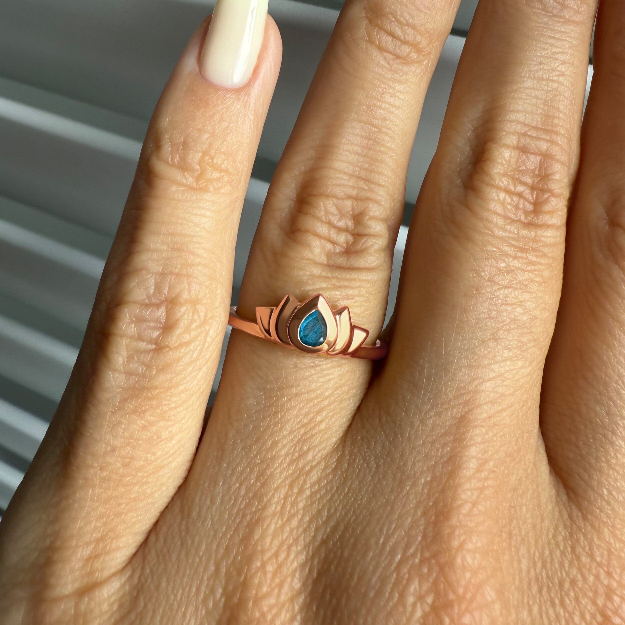 Labradorite Ring - Dainty Lotus、mySite、hinf8tx79