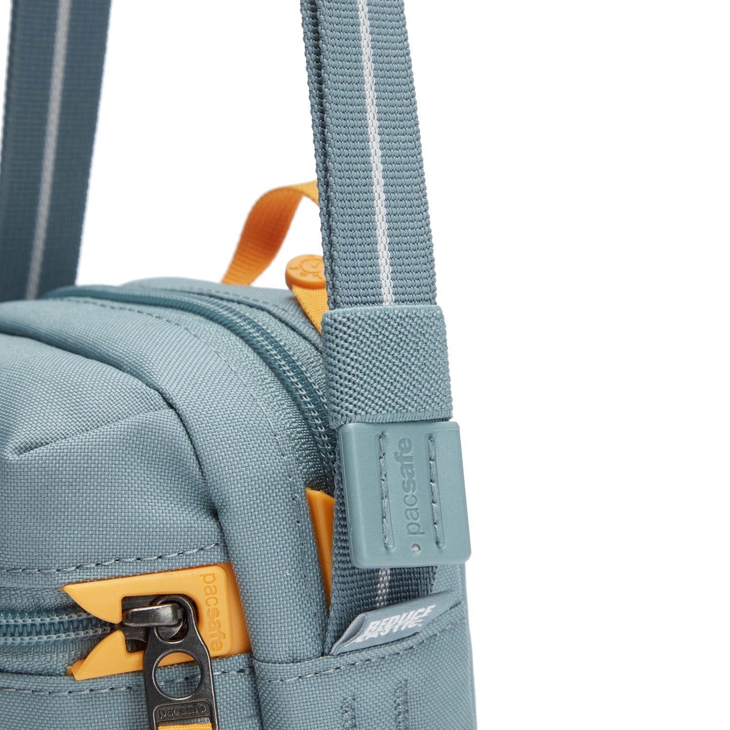 Pacsafe® GO anti-theft micro crossbody、mySite、garagedoors4me