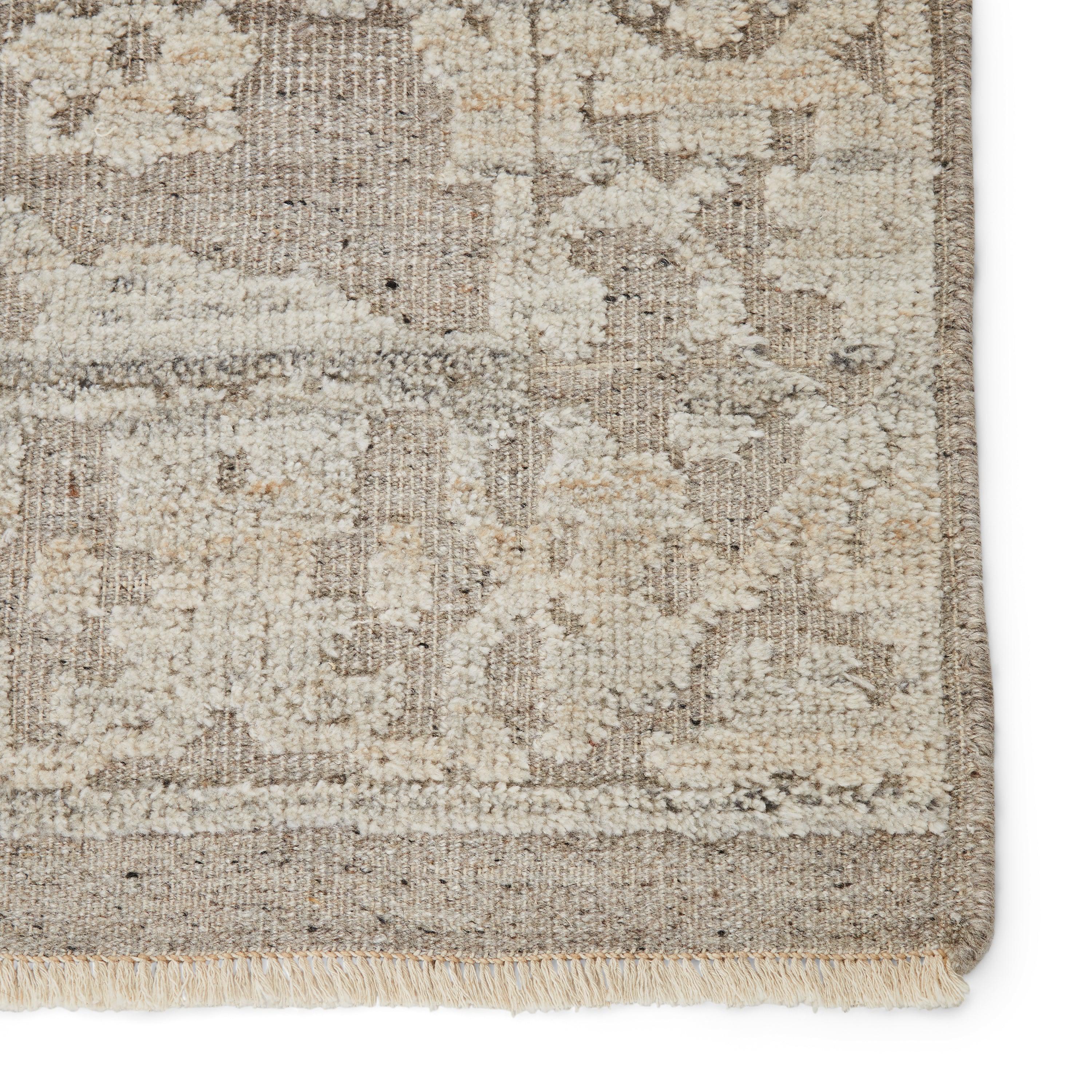 Ayres Hand-Knotted Floral Taupe Gray Area Rug、mySite、gigharbornorthrealestate