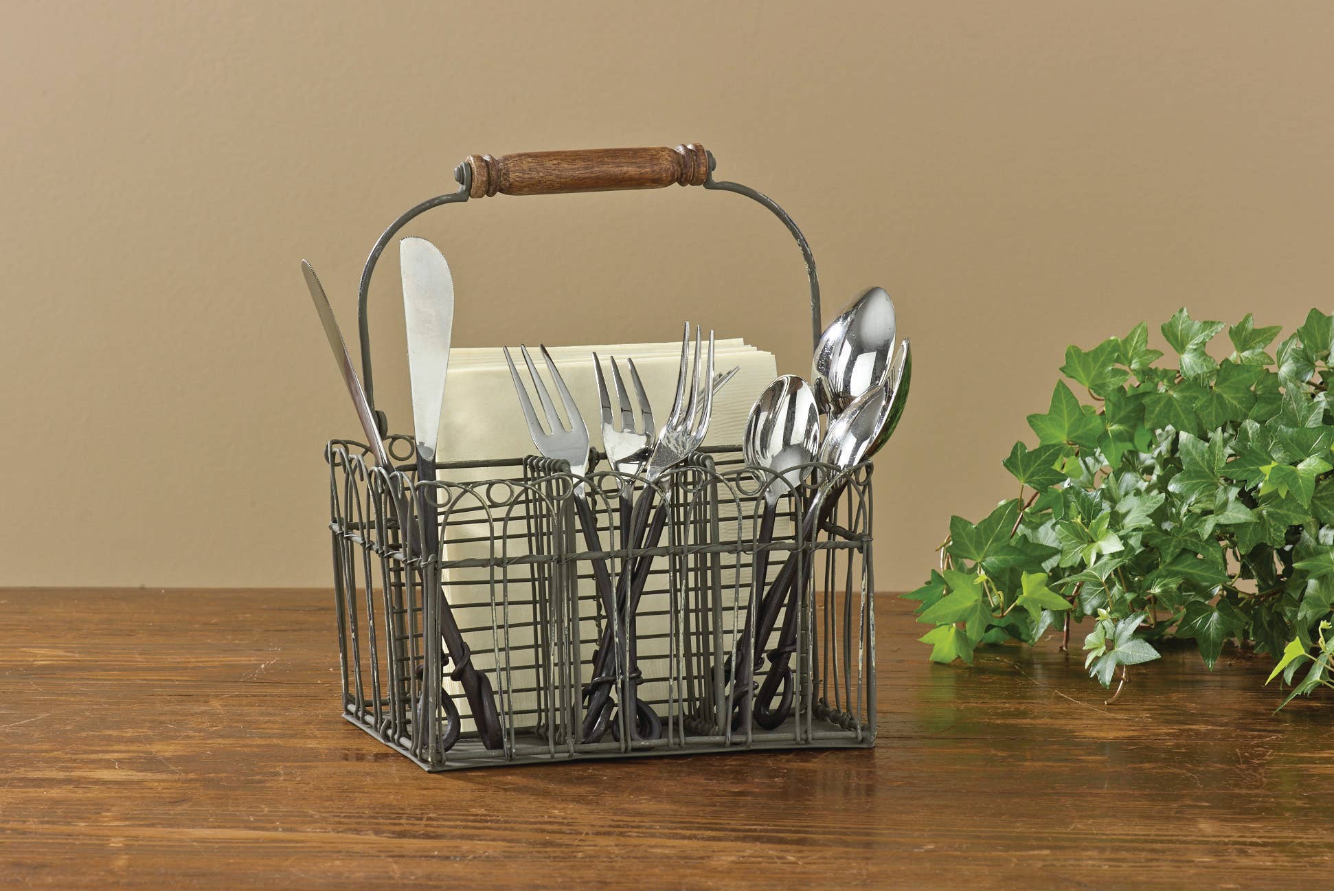 Vintage Wire Flatware Napkin Caddy by Park Designs、mySite、g9winljtr