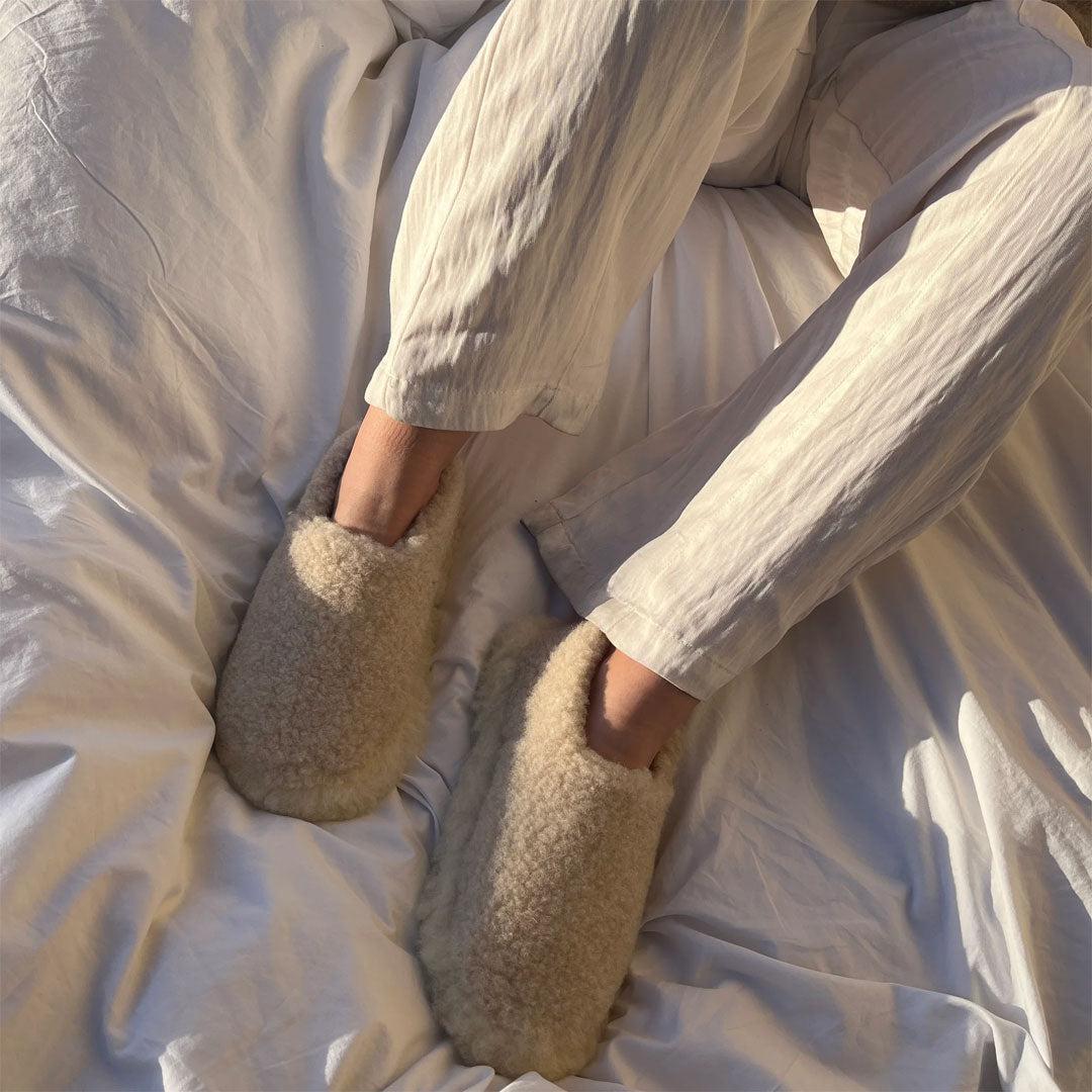  BINIBAMBA Snuggle Womens Booties - Peanut、mySite、merchandisen